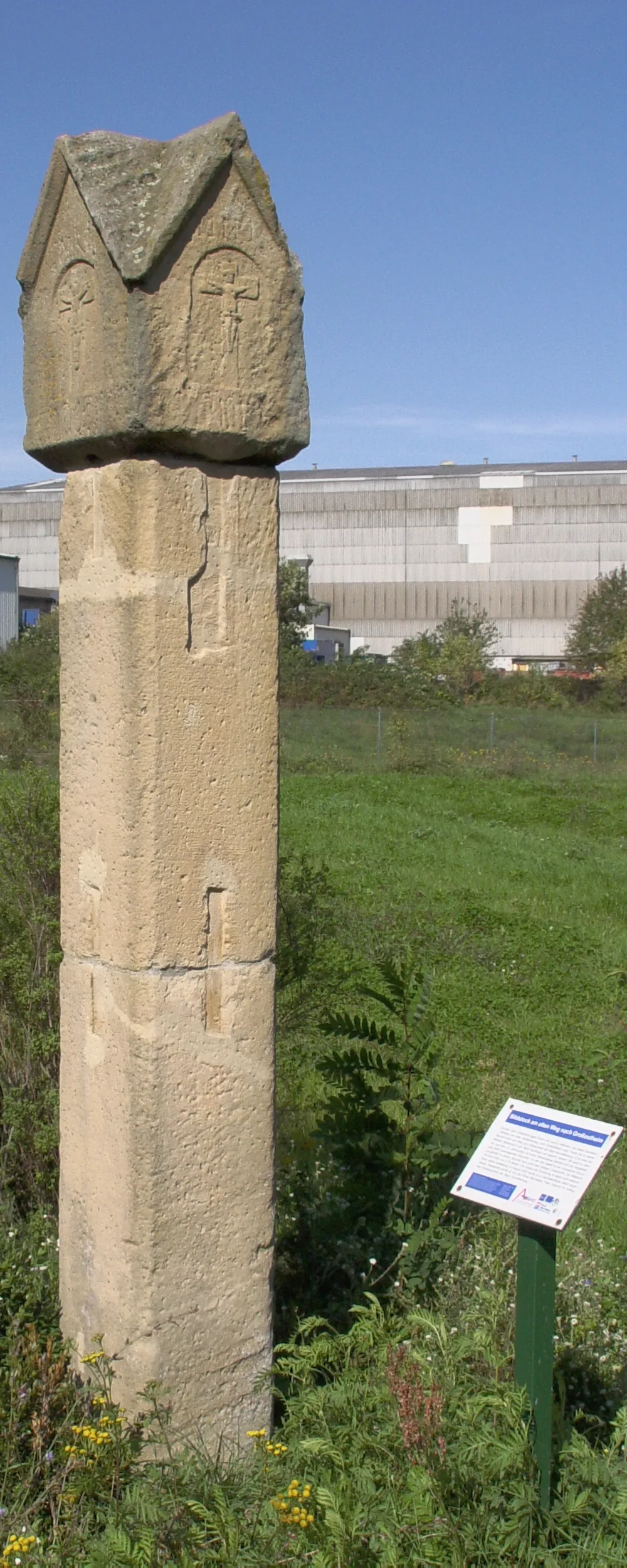 Photo showing: Aschaffenburg-Nilkheim, Bildstock an der Niedernberger Straße