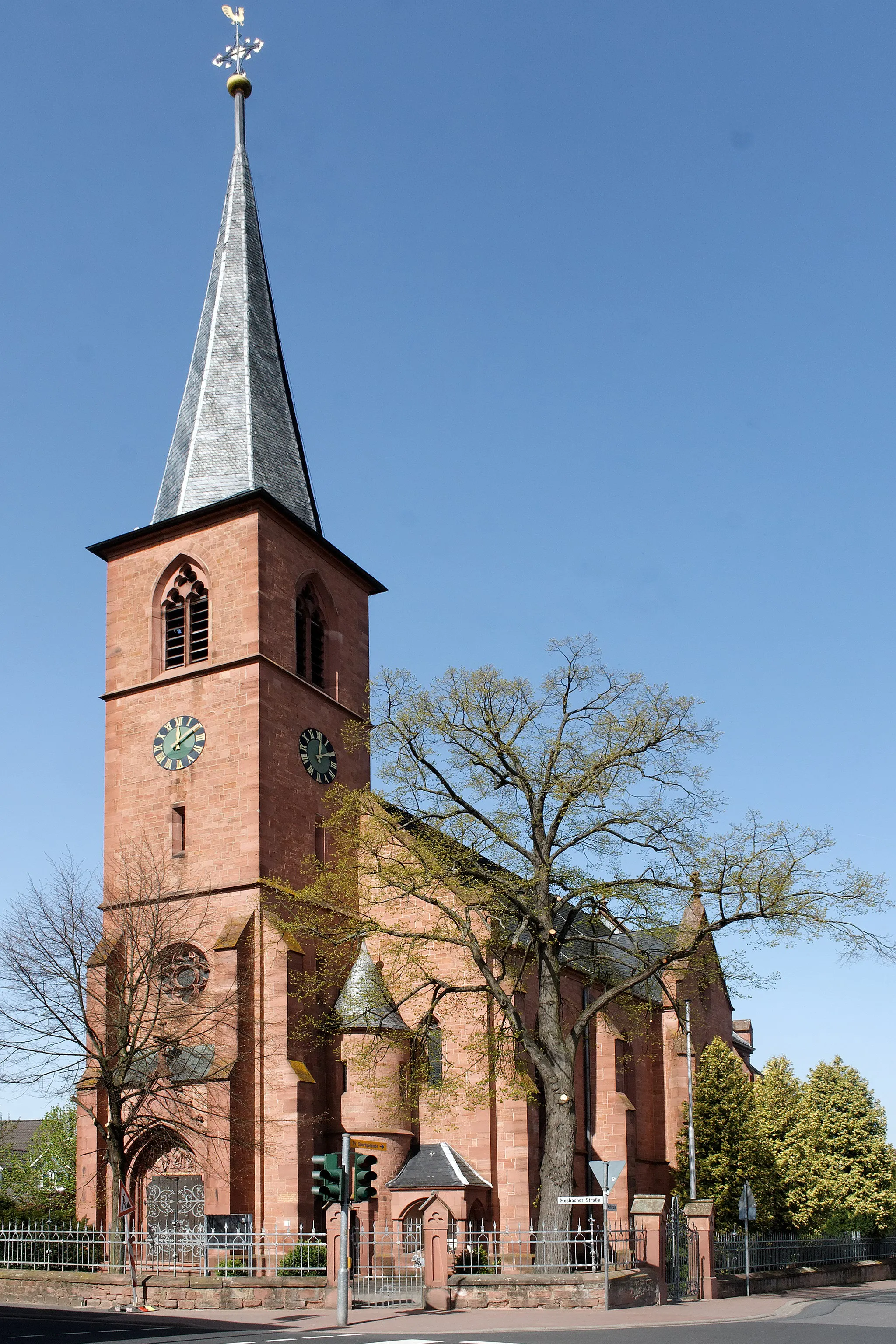 Photo showing: Kirche St. Sebastian in Wenigumstadt, Markt Großostheim (Bayern).