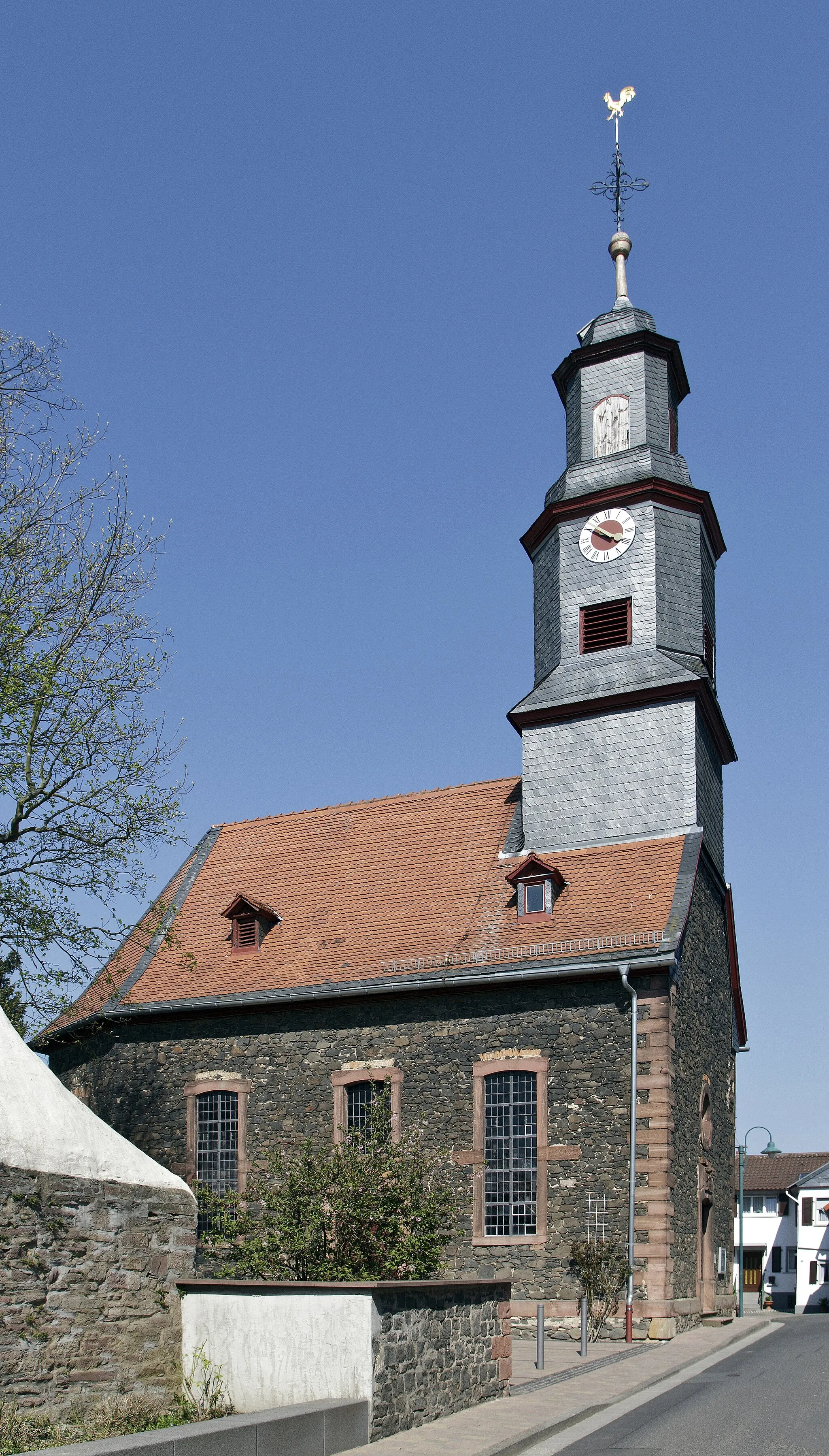 Photo showing: Schöneck (Hessen), Ortsteil Oberdorfelden, evangelische Kirche