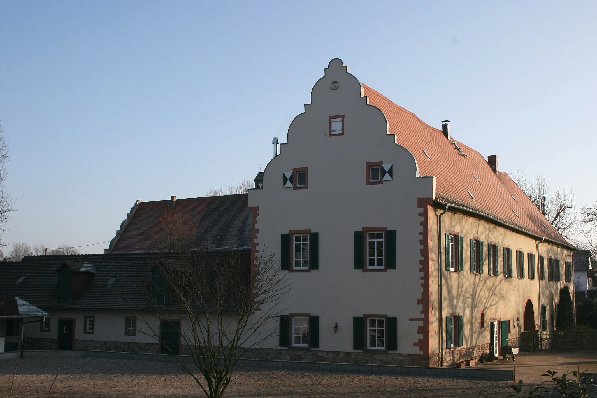 Photo showing: Deutschordensschloss Kloppenheim, Ansicht der Rückseite.