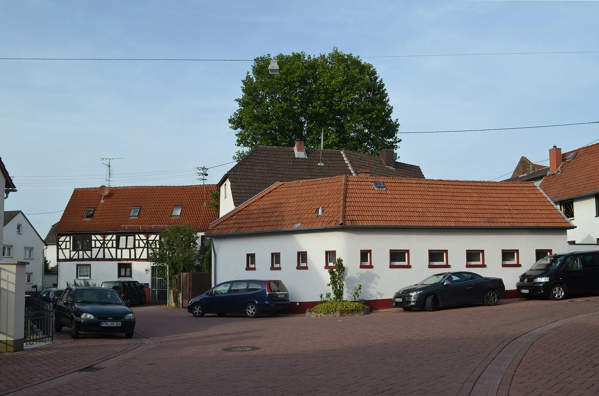 Photo showing: Langenhain, Alt Langenhain 16-18