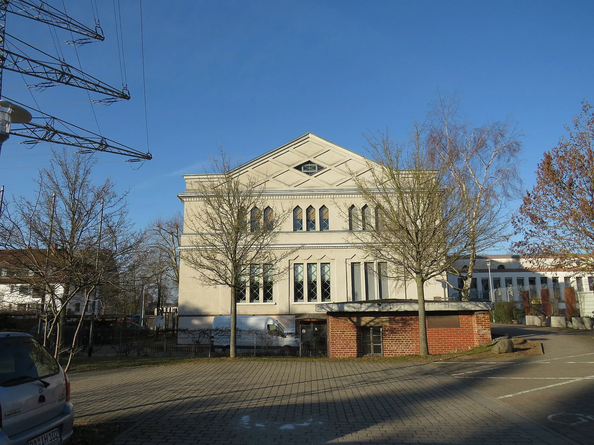 Photo showing: Ehemaliges HEAG-Umspannwerk, Schalthaus des UW Darmstadt, heute Restaurant „Altes Schalthaus“.