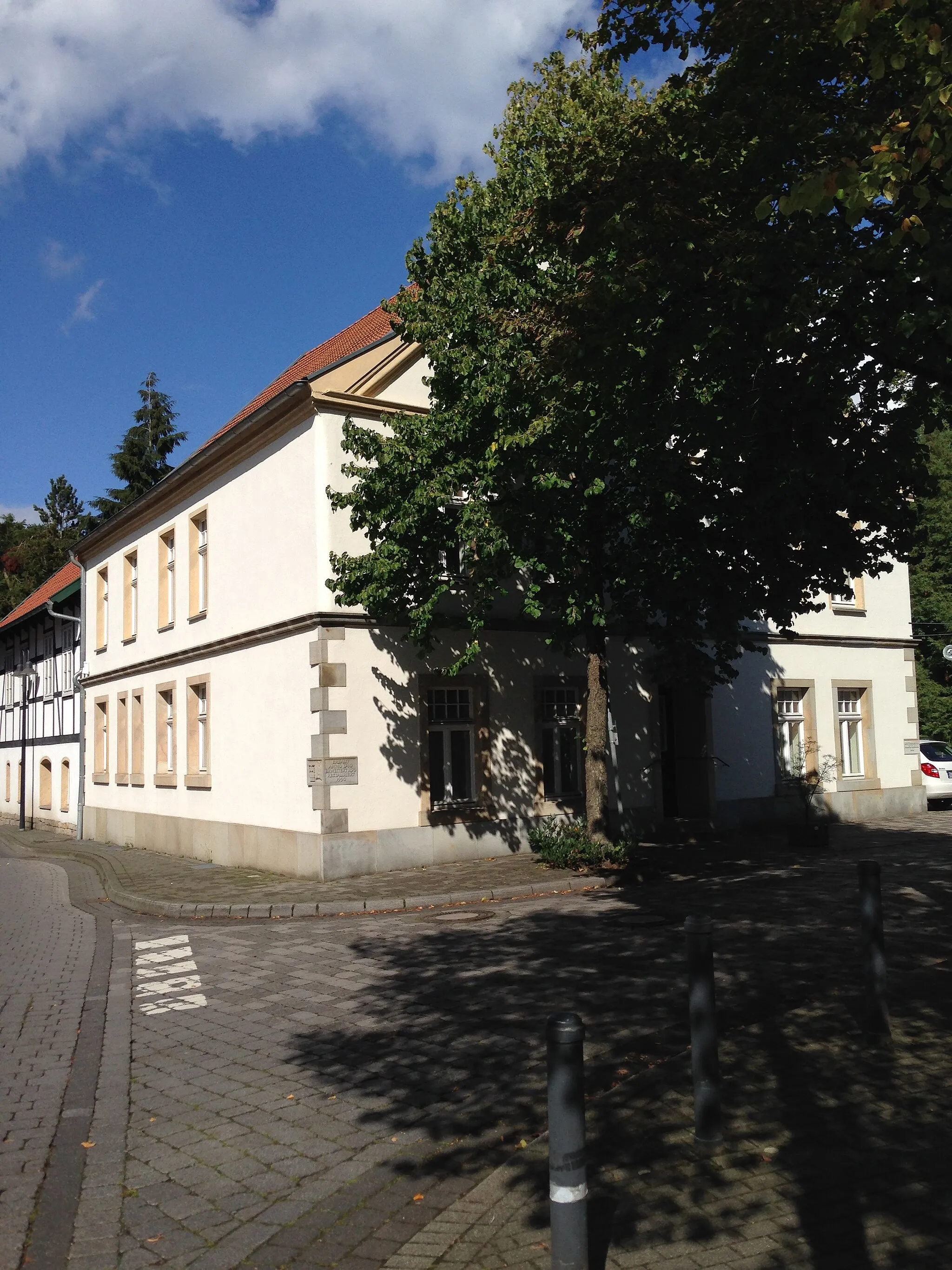 Photo showing: Stolpersteinlage Verl Sender Straße 1