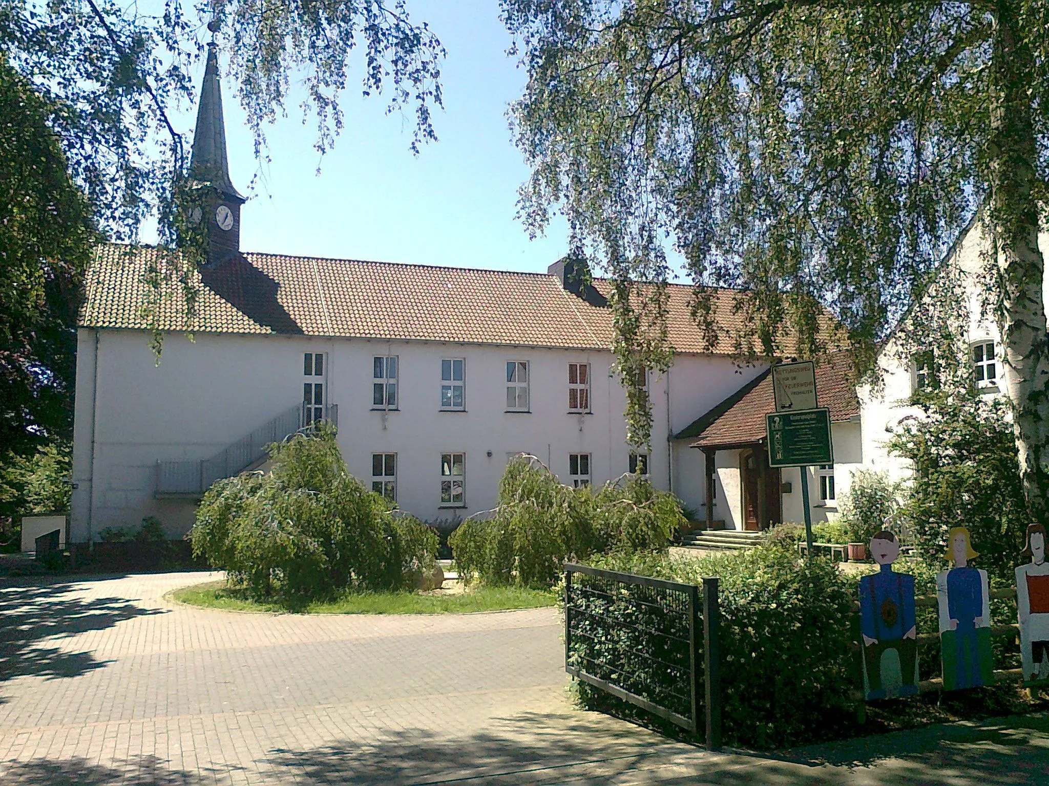 Photo showing: Volmerdingsen primary school