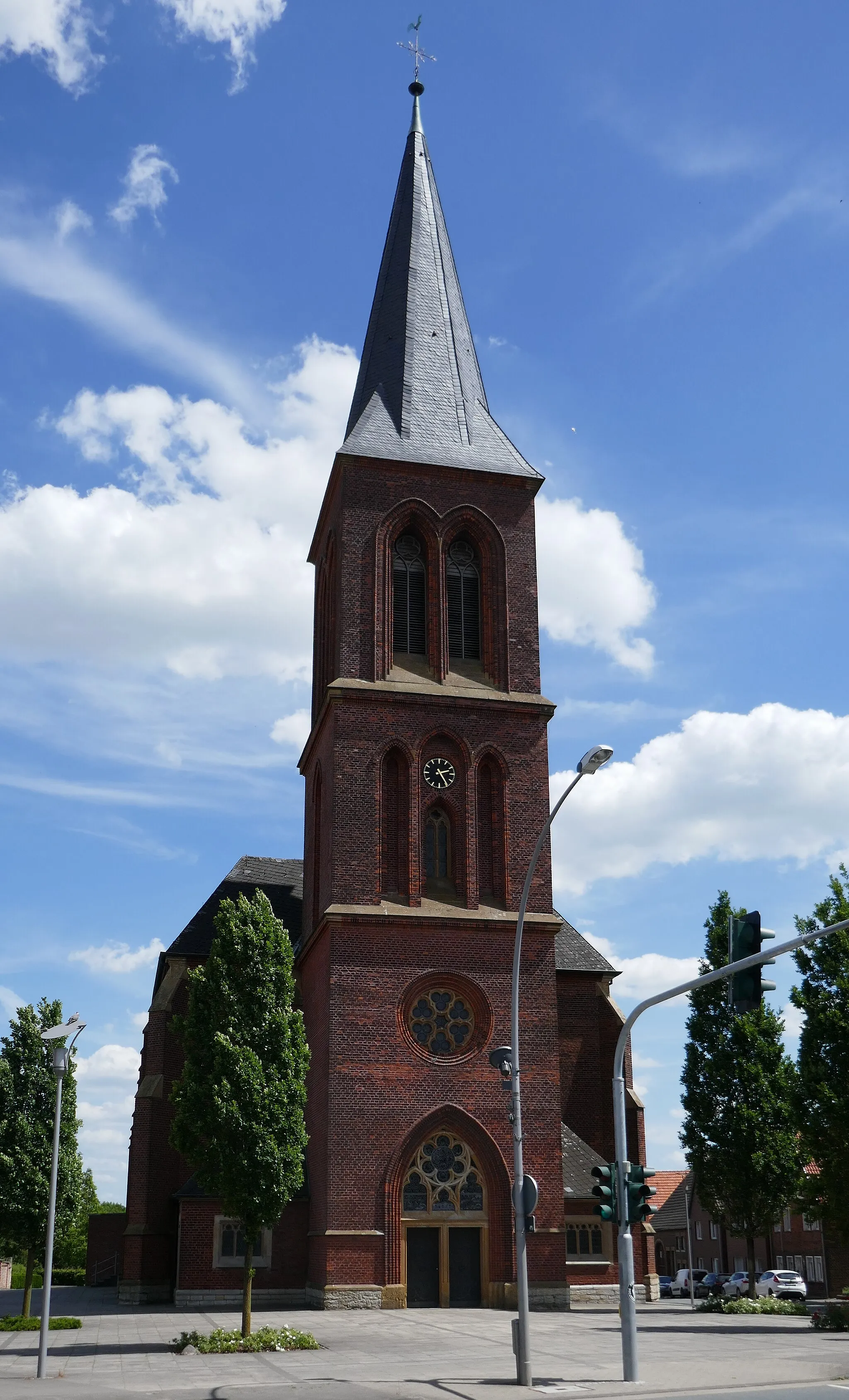 Photo showing: St. Laurentius Westkirchen