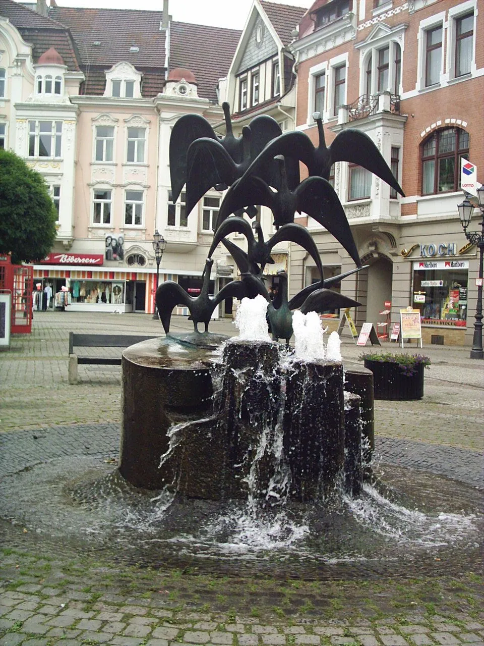 Photo showing: Gänsebrunnen in town of Herford, District of Herford, North Rhine-Westphalia, Germany.