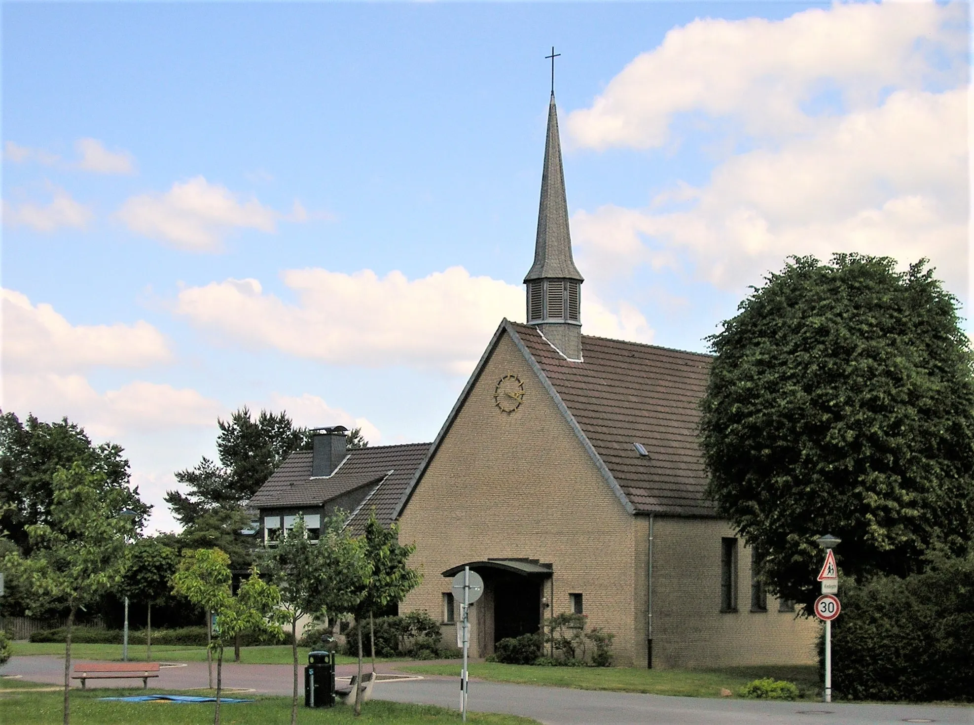 Photo showing: Evangelische Kirche Häger (Werther)