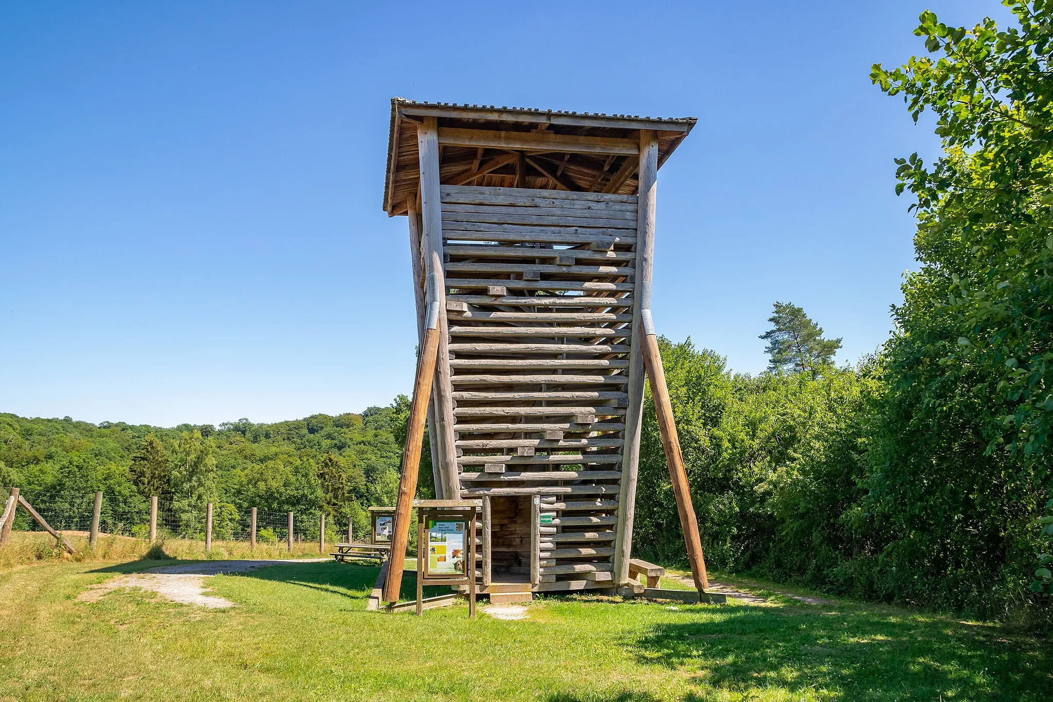 Photo showing: Aussichtsturm Wisent-Turm im Wisentgehege Hardehausen bei Warburg