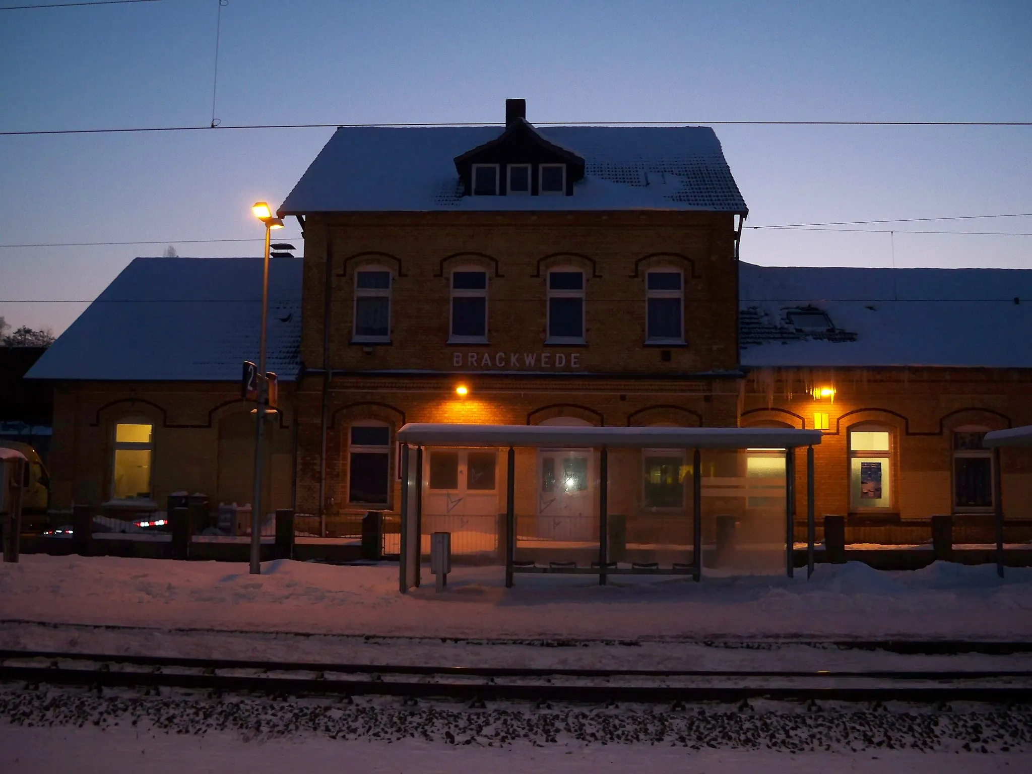 Photo showing: The Trainstation Brackwede in winter