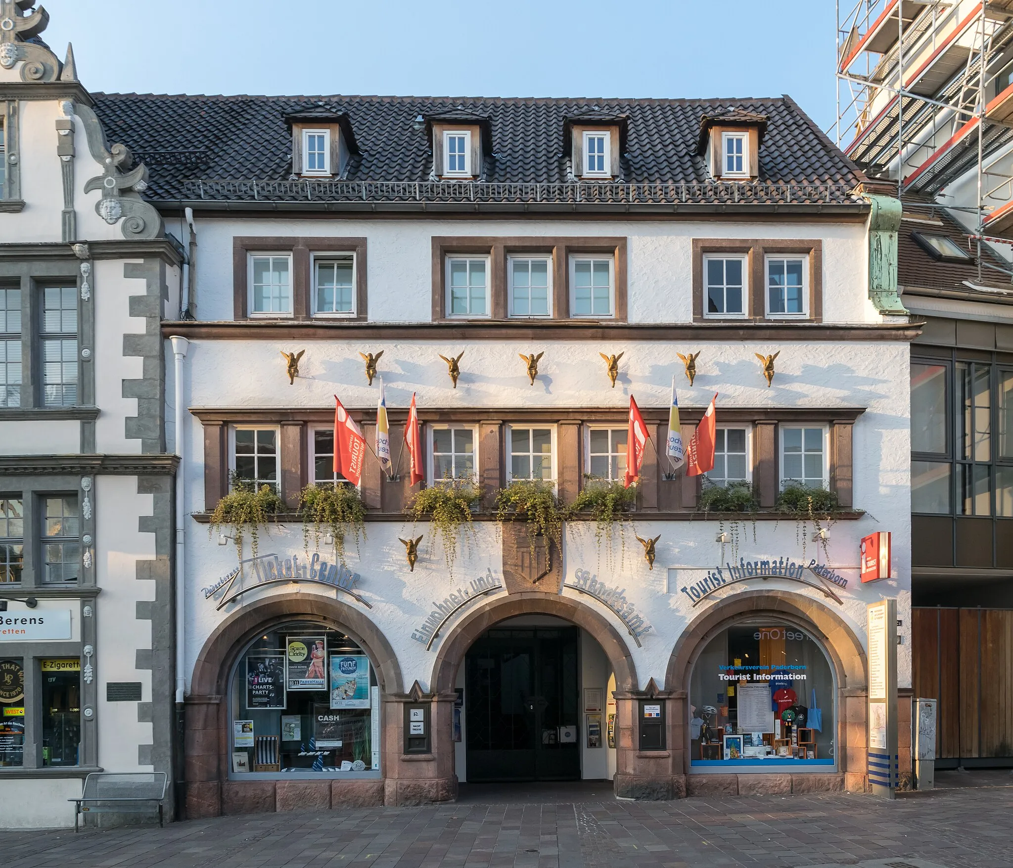 Photo showing: Wohn- und Geschäftshaus Marienplatz 2a in Paderborn