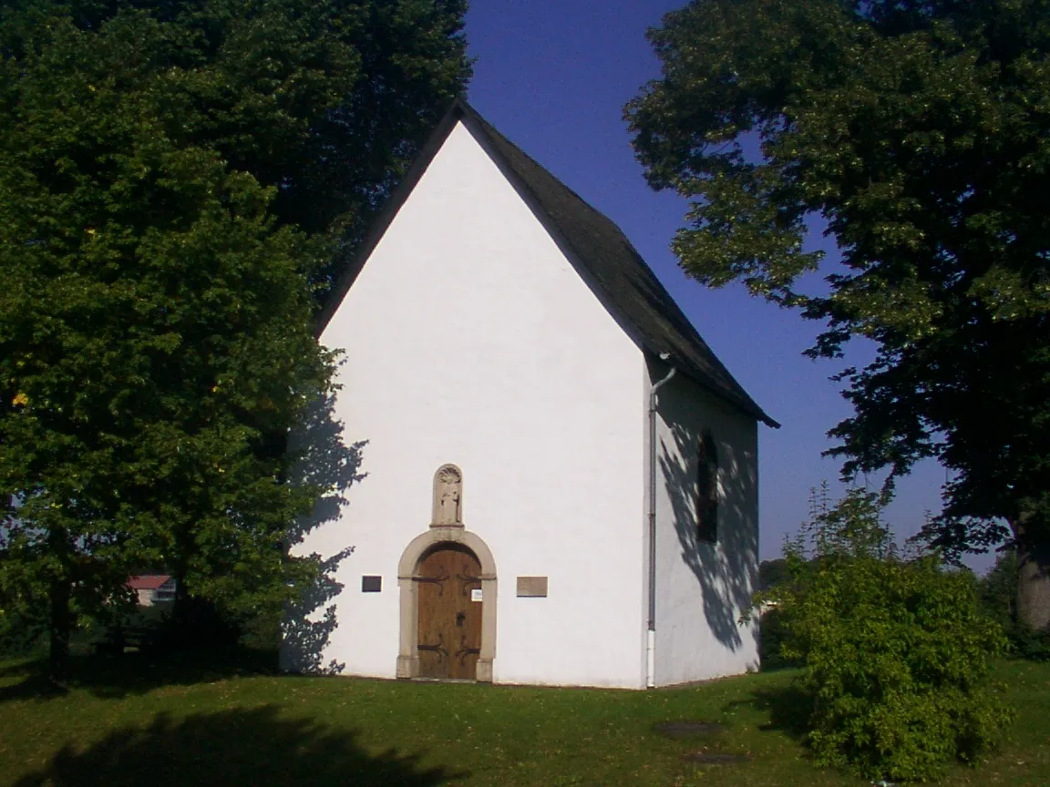 Photo showing: Saint Gall chapel in Kirchborchen, municipality of Borchen, Germany