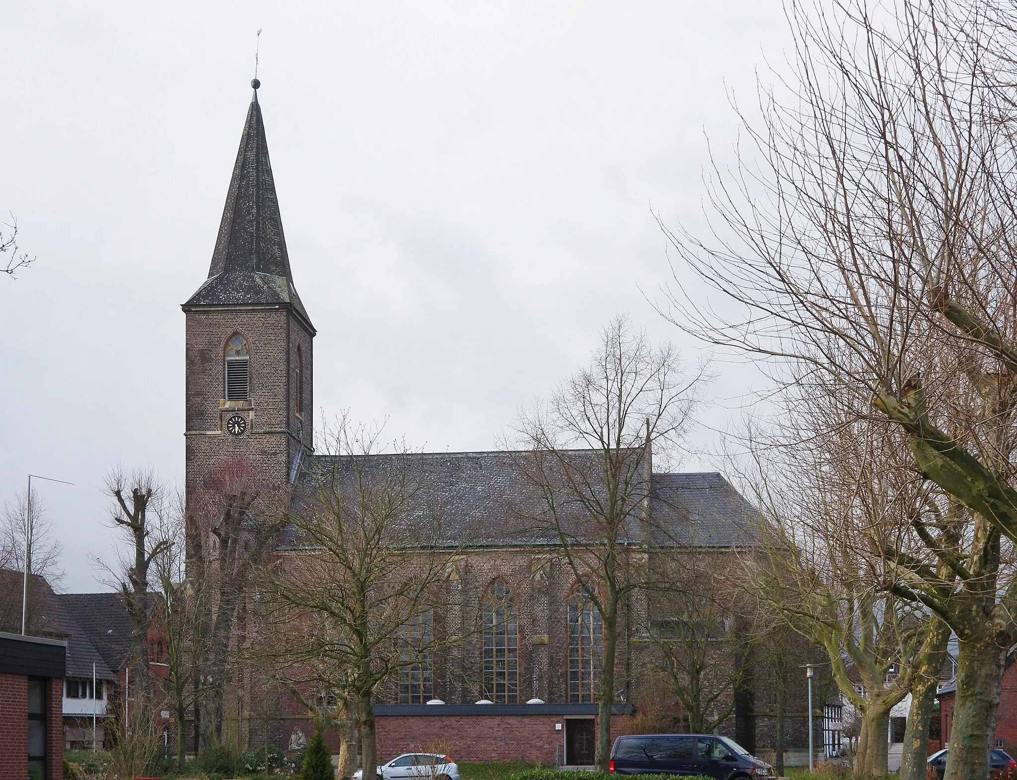 Photo showing: St Vitus in Sünnighausen.