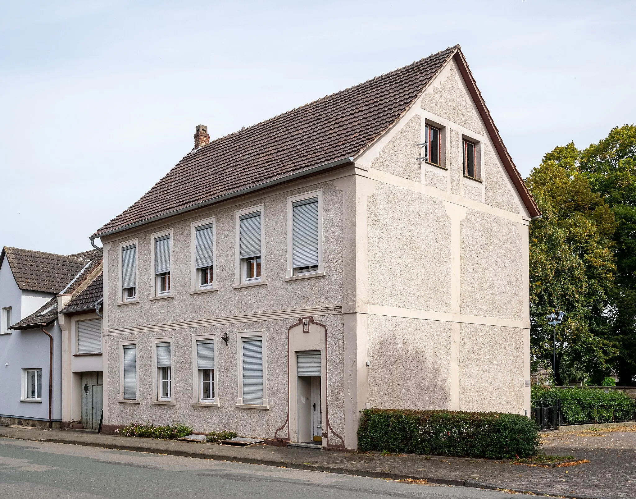 Photo showing: Haus Engarer Straße 4 in Warburg-Hohenwepel, ehemalige Schule