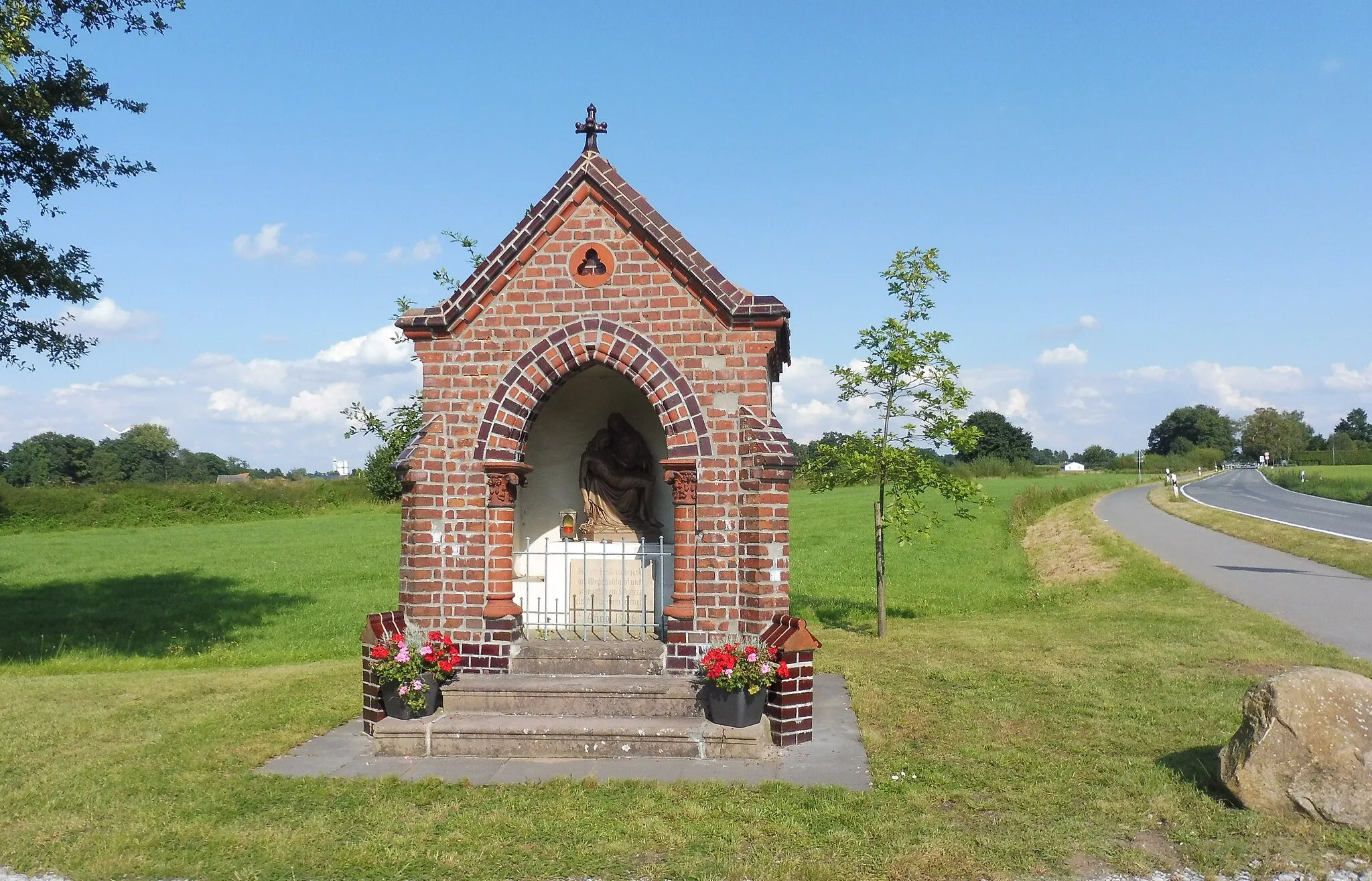 Photo showing: Hofkapelle Varenseller Straße 93 in Lintel