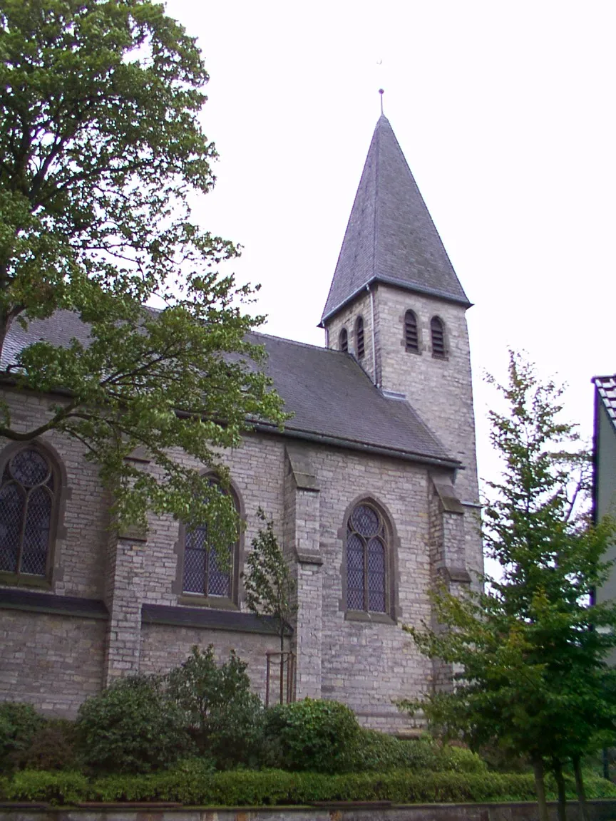 Photo showing: Bad Wünnenberg: Katholische Kirche Sankt Apollonia in Helmern.