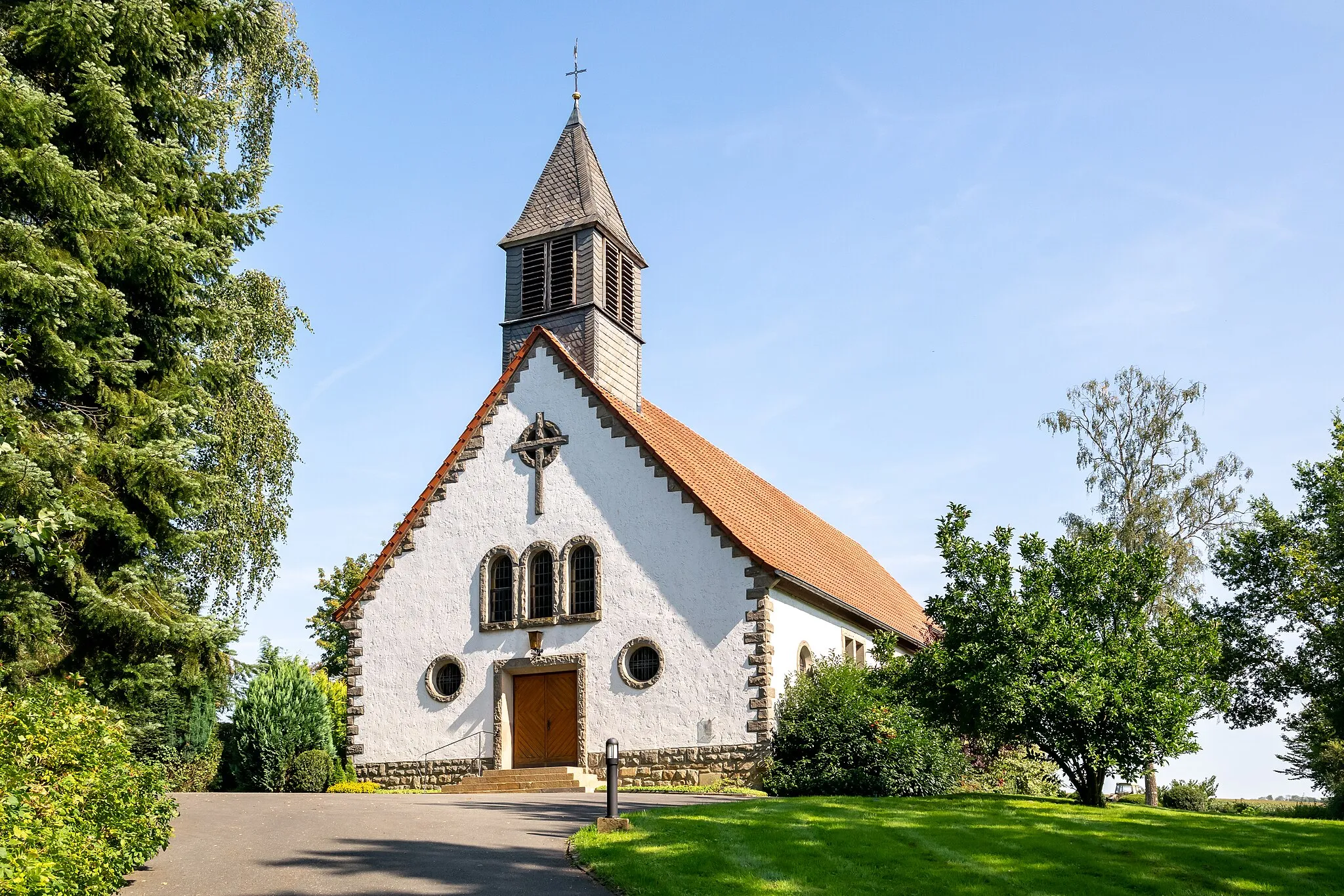 Photo showing: Kirche Maria, Mittlerin aller Gnaden in Willebadessen-Schweckhausen