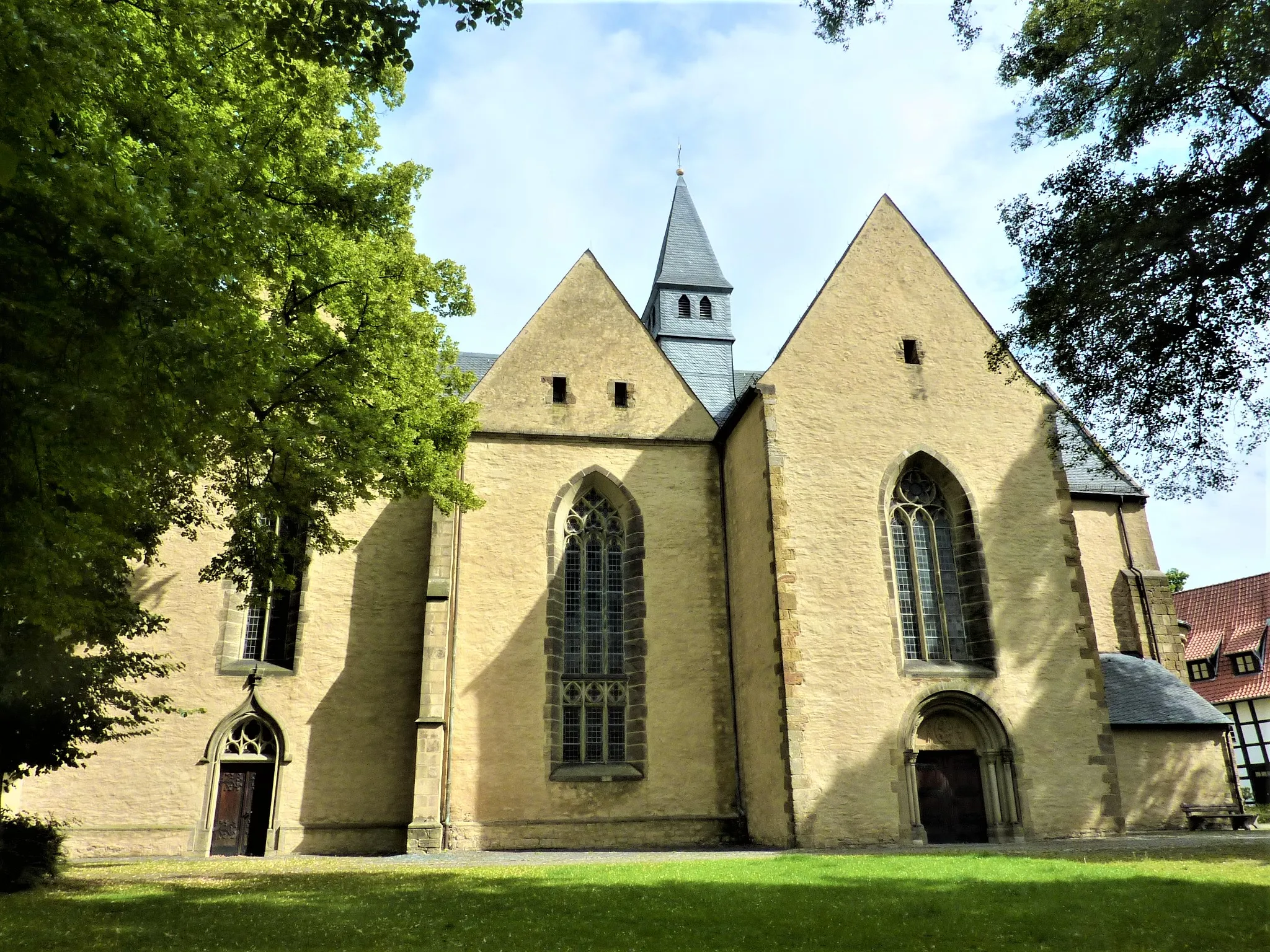 Photo showing: Church in town of Enger, District of Herford, North Rhine-Westphalia, Germany.