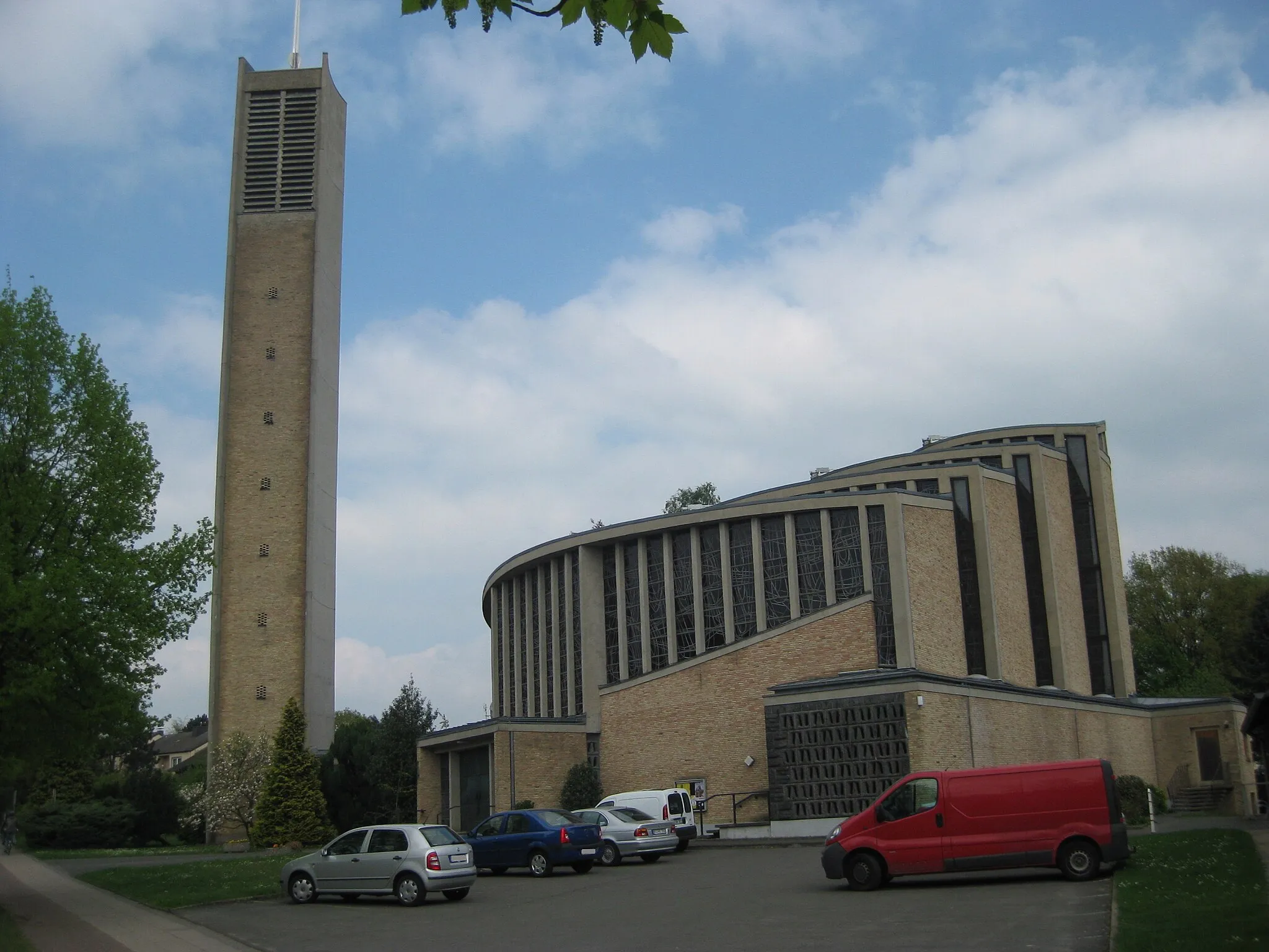 Photo showing: catholic parish church St. Thomas Morus in Bielefeld-Sennestadt