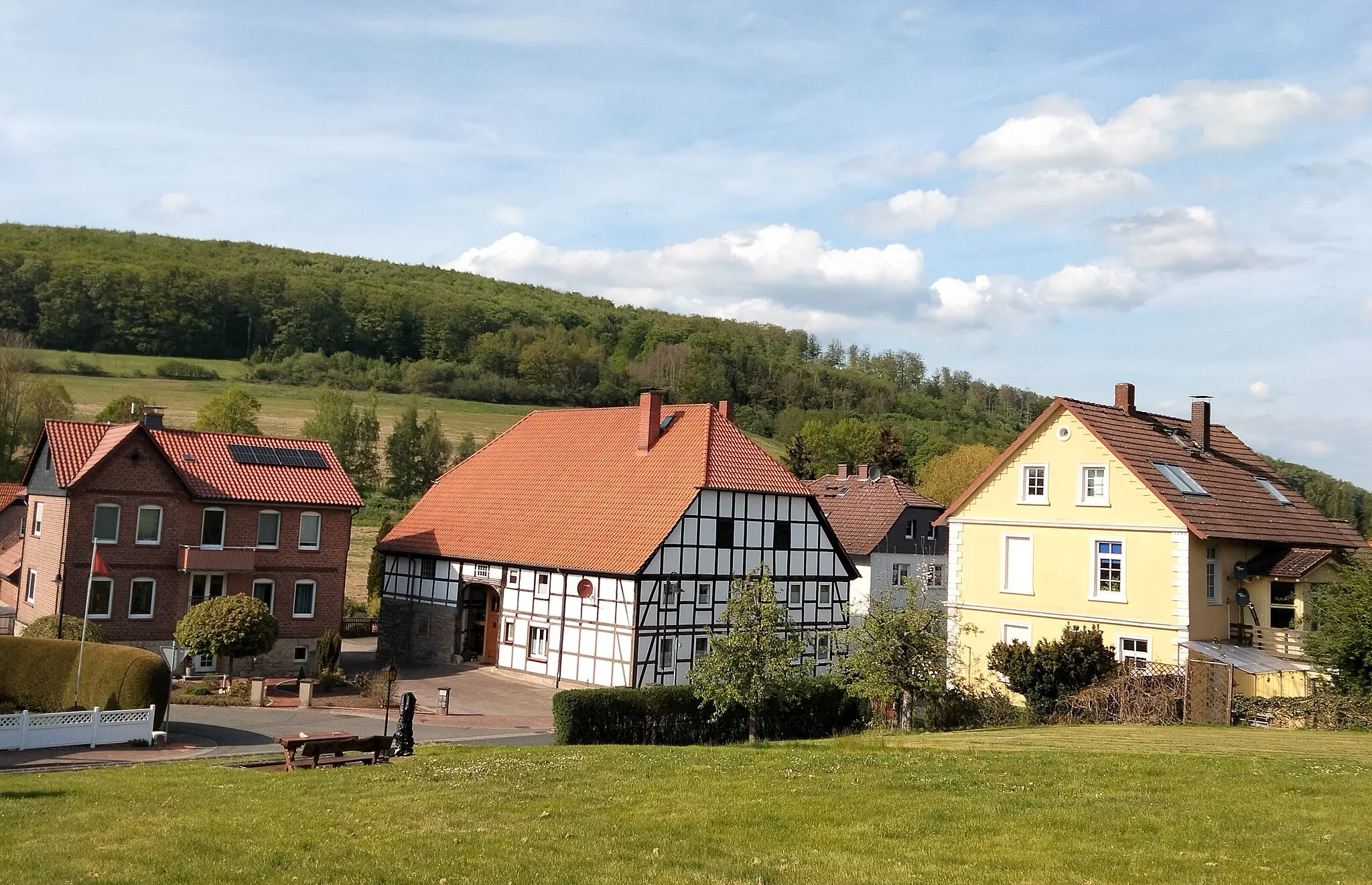 Photo showing: Village centre, Aerzen-Griessem near Hamlin, Lower Saxony, Germany