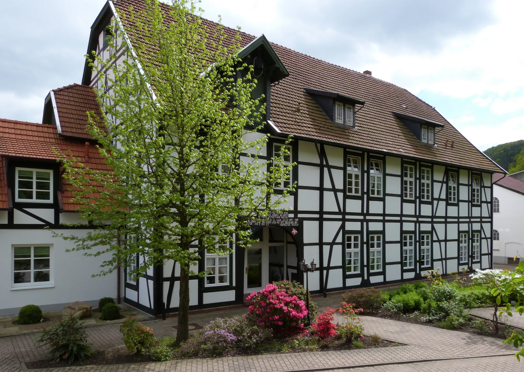 Photo showing: Listed timber-framed building, a former paper mill, office building today, Vlotho, Valdorf district, Herforder Straße 99
