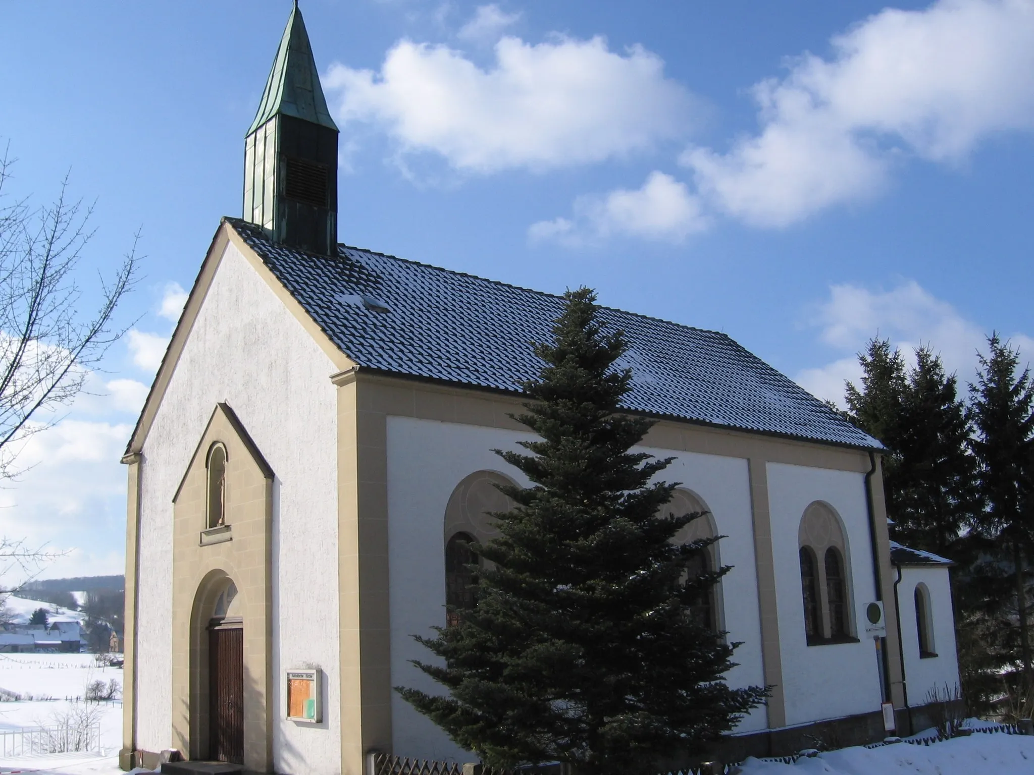 Photo showing: Catholic Church of the German village Feldrom.