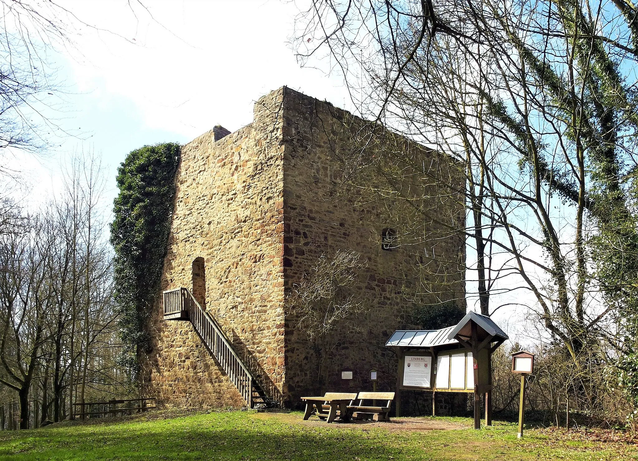 Photo showing: Burg Limberg