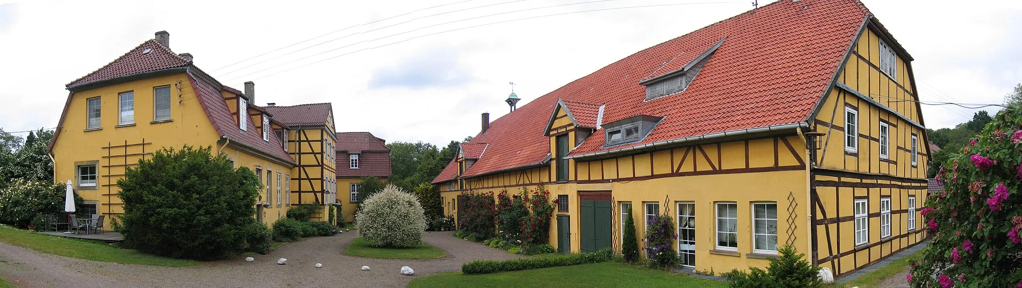 Photo showing: Obernfelde Manor in Lübbecke, District of Minden-Lübbecke, North Rhine-Westphalia, Germany.