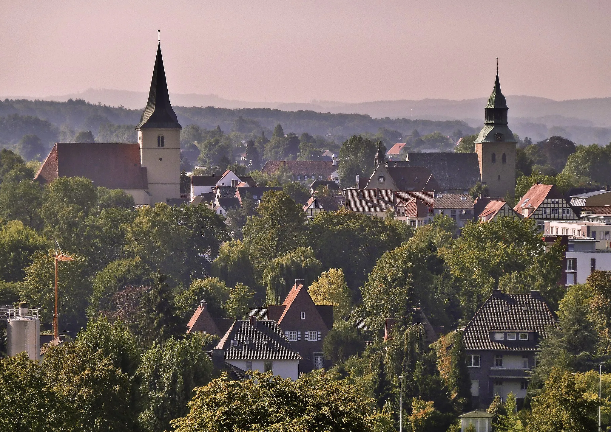 Photo showing: Blick auf das Zentrum der Stadt Melle vom "Meller Berg" (Wiehengebirge)