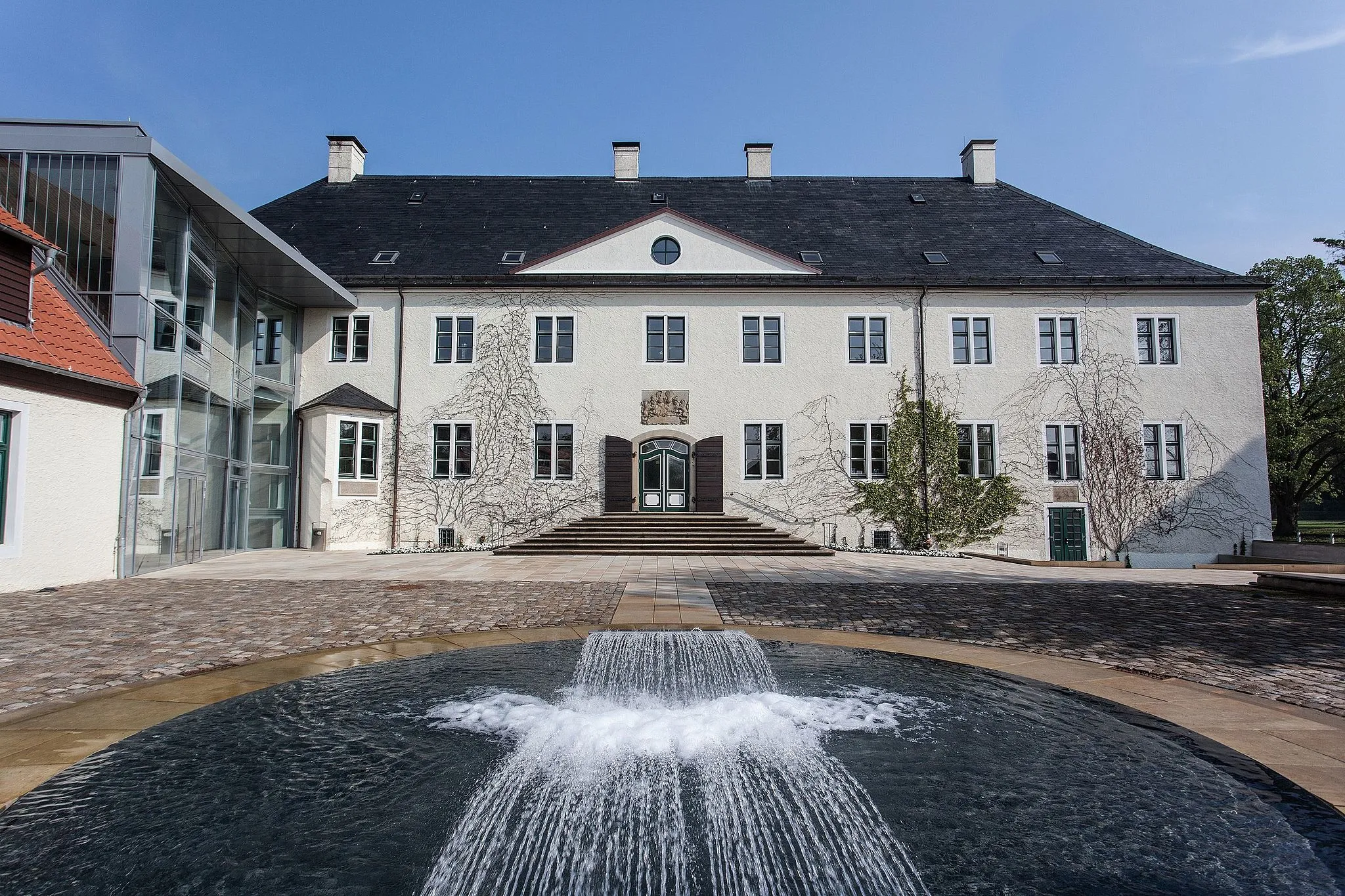 Photo showing: Schloss Benkhausen 2014