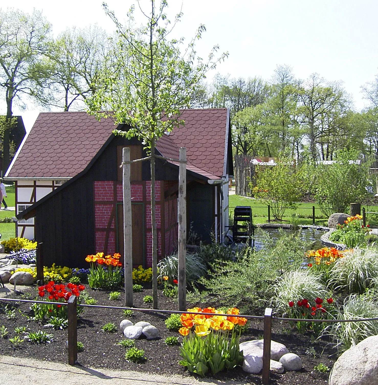 Photo showing: Modell der Flammenmühle als Ortsteilbeitrag auf dem Gelände der Landesgartenschau Rietberg 2008