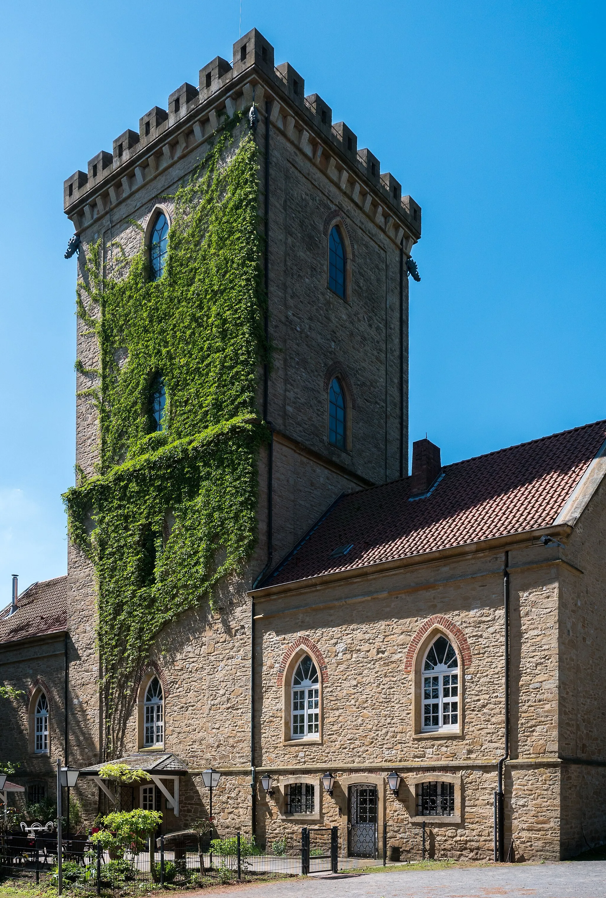 Photo showing: Tower of Diedrichsburg castle. Melle, Lower Saxony, Germany