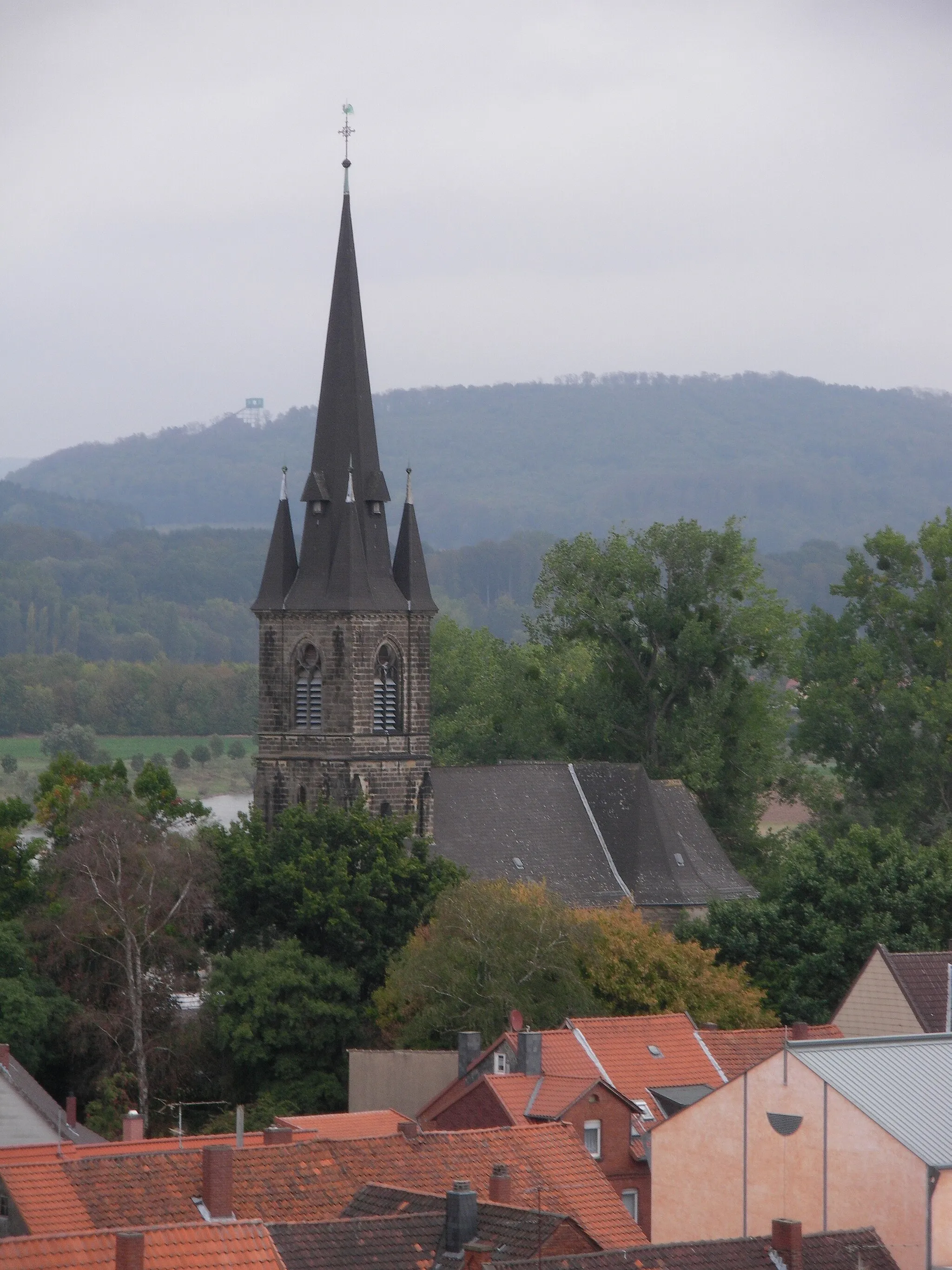 Photo showing: Rinteln, kath. St.-Sturmius-Kirche, Blick vom Turm der ev. Nicolaikirche