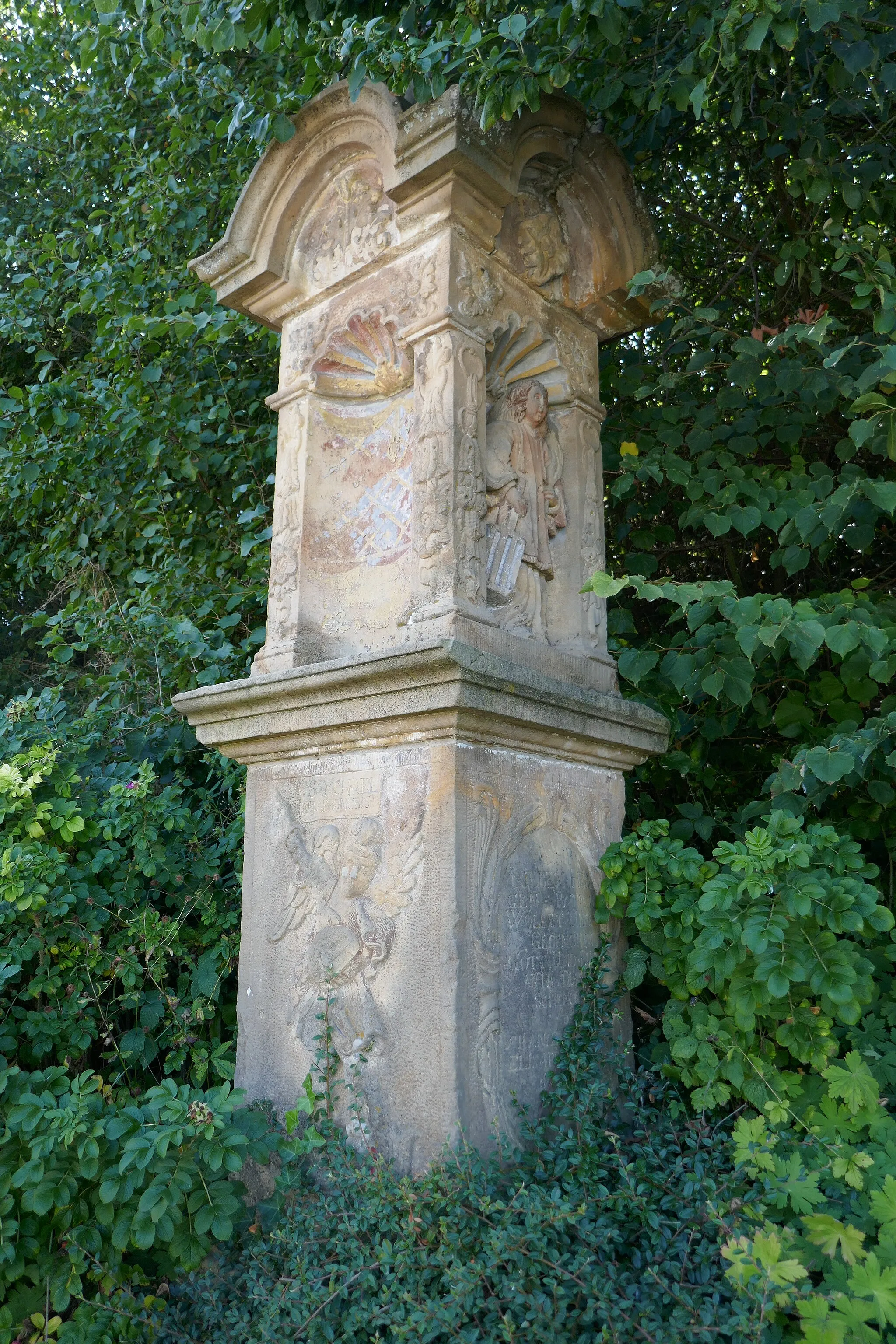 Photo showing: Bildstock nordöstlich der Kirche (Im Hahnen/Am Himmelsberg) in Altenheerse