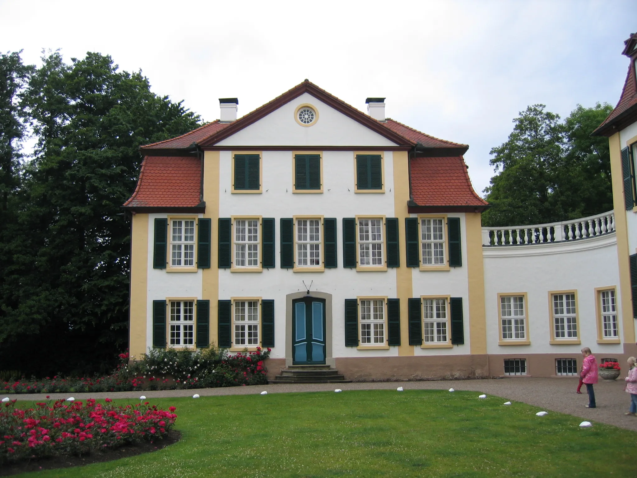 Photo showing: Hüffe Castle in Preußisch Oldendorf, District of Minden-Lübbecke, North Rhine-Westphalia, Germany.