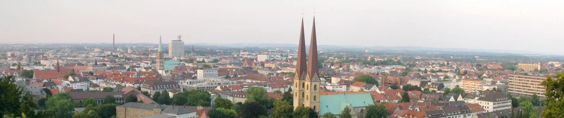 Photo showing: Bielefeld City seen from the Sparrenburg