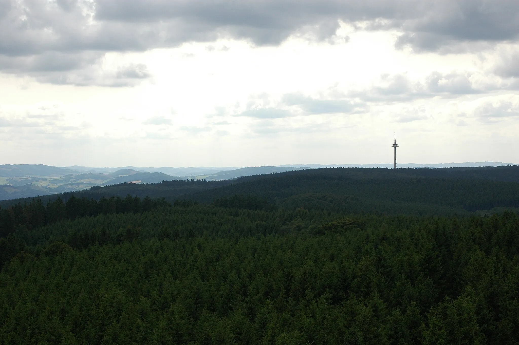 Photo showing: View from Lörmecke tower in Warstein, Kreis Soest, North Rhine-Westphalia, Germany