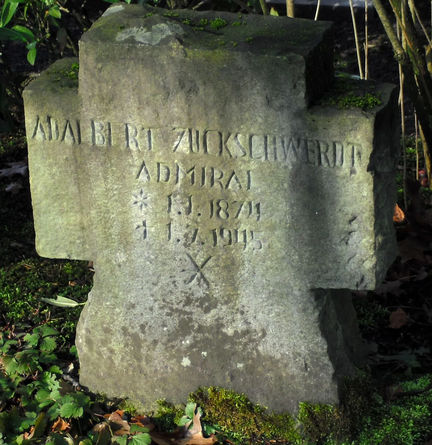 Photo showing: Adalbert Zuckschwerdt's grave in Hövelhof