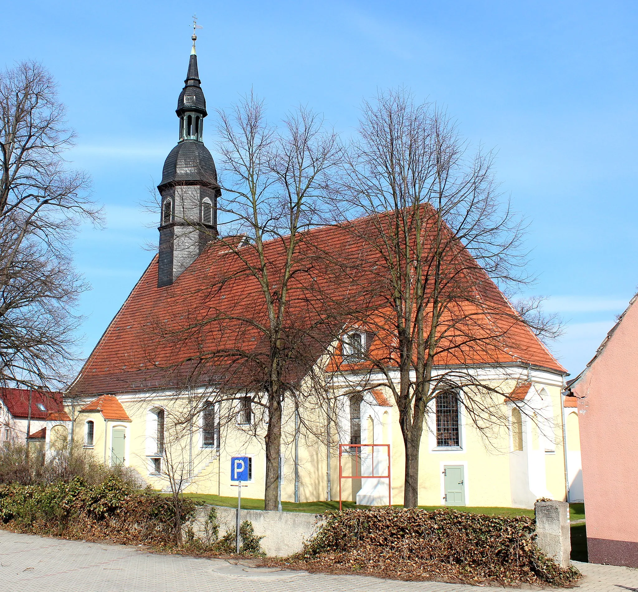 Photo showing: Dorfkirche in Frauenhain (Röderaue)