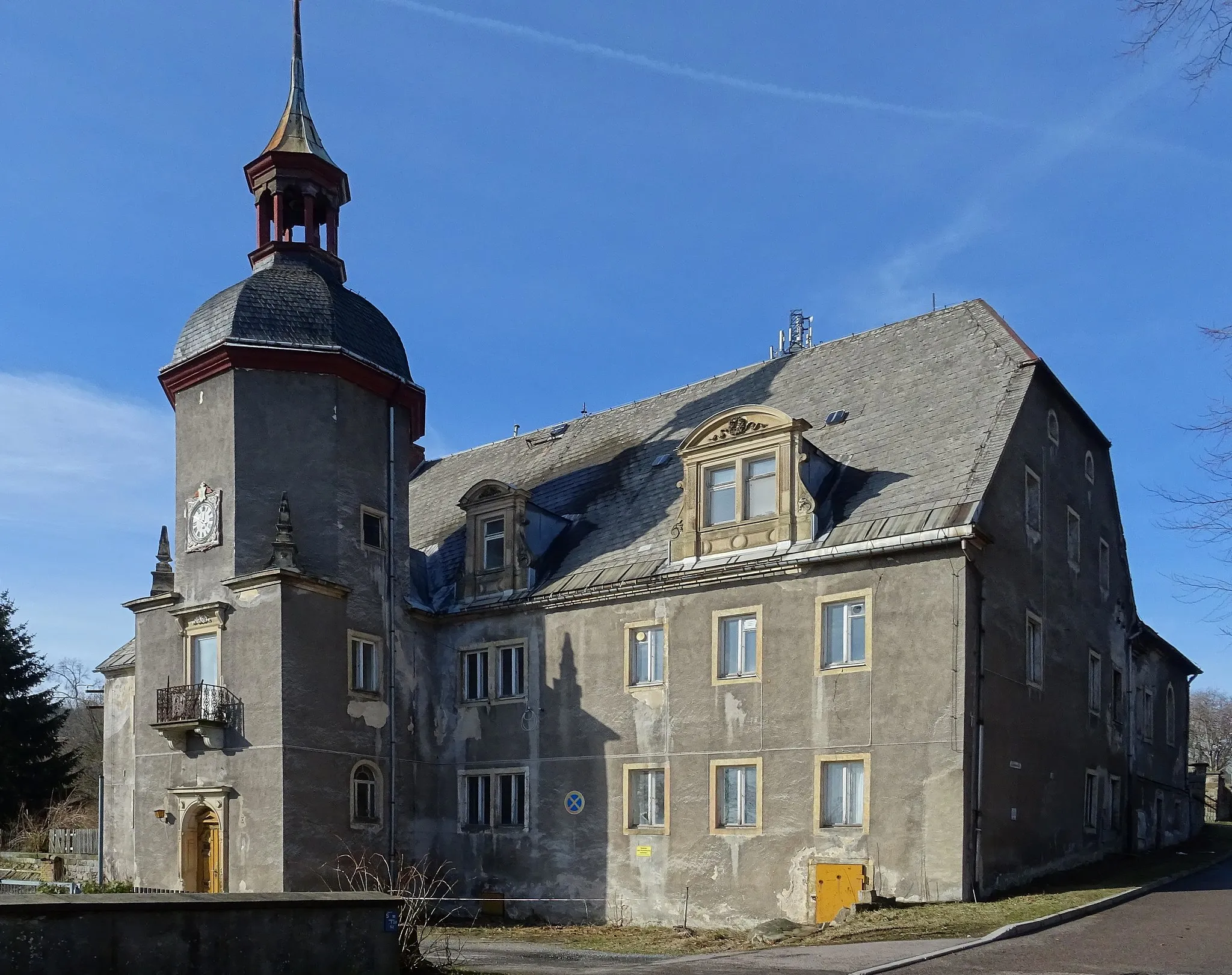 Photo showing: Schloss Naundorf bei Dippoldiswalde, Zustand März 2019