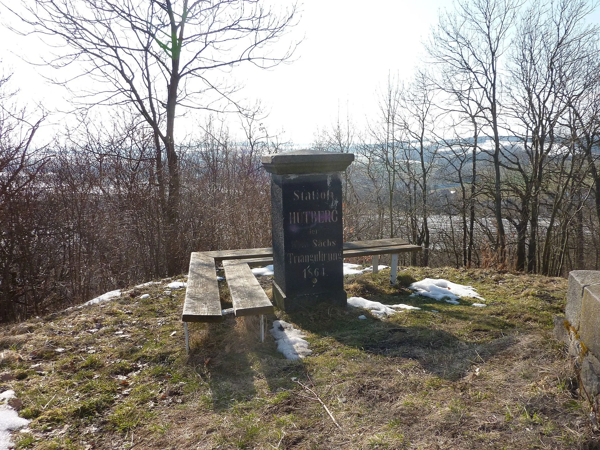 Photo showing: Schönau-Berzdorf, Station 41, II. Ordnung der Königlich Sächsischen Triangulierung auf dem Hutberg