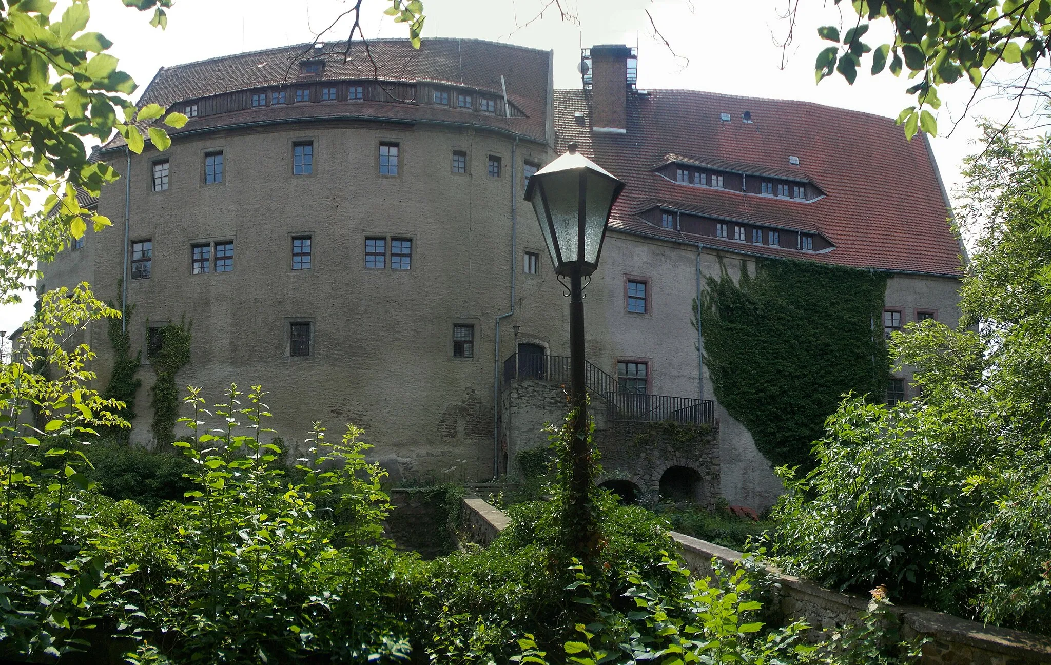 Photo showing: Die Ostseite des Schlosses Reinsberg