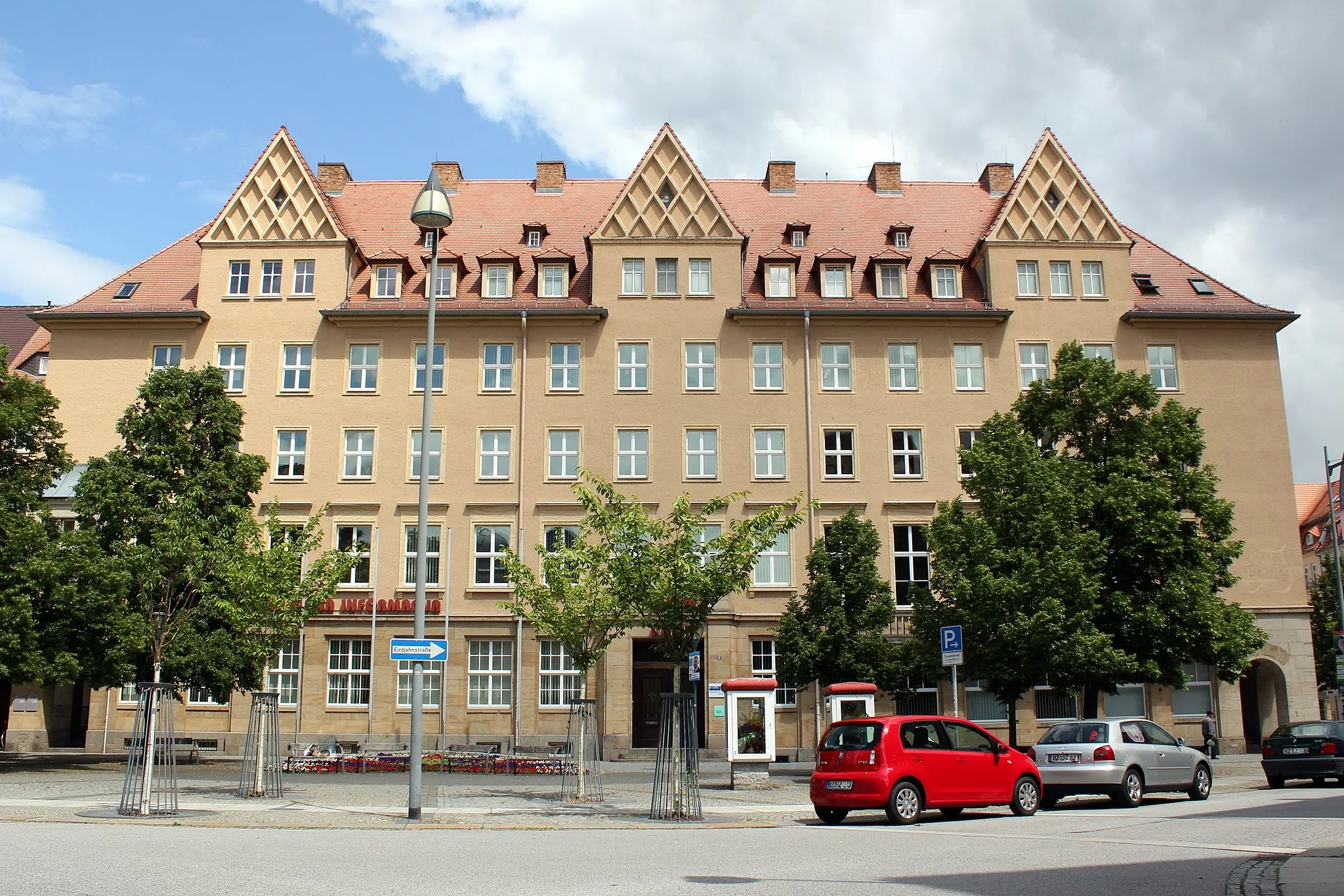 Photo showing: House of the Sorbs (Serbski dom), seat of Domowina and other Sorbian institutions on Postplatz in Bautzen/Budyšin.