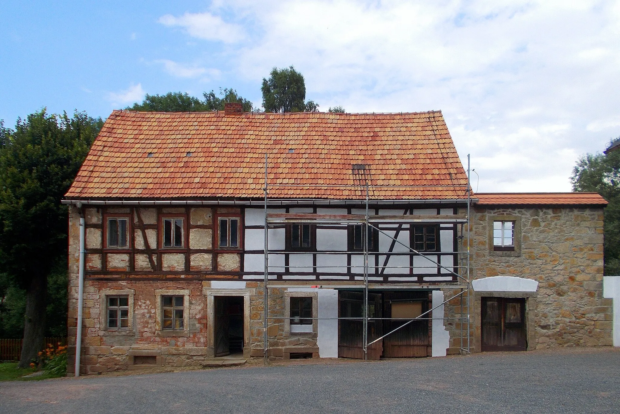 Photo showing: Restauration eines alten Fachwerkhause auf dem Lindenhof in Ulberndorf