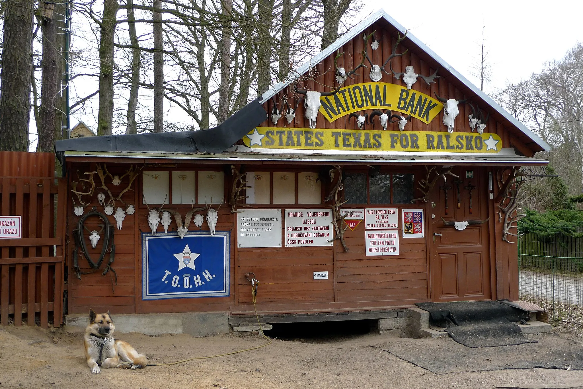 Photo showing: Handicaped animals center in Ralsko-Hradčany, Czech Republic