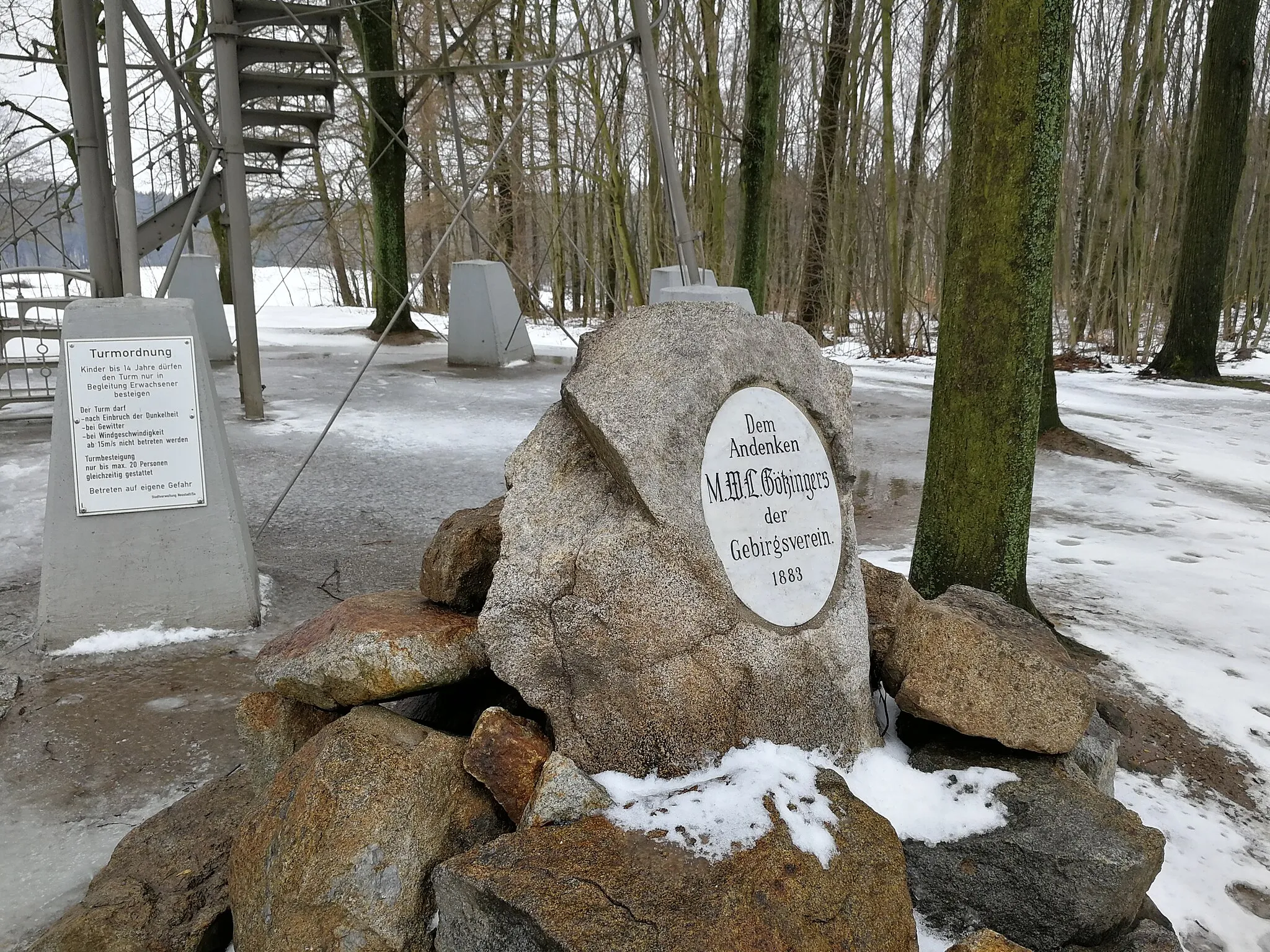 Photo showing: Gedenkstein Götzingerhöhe (Neustadt in Sachsen)