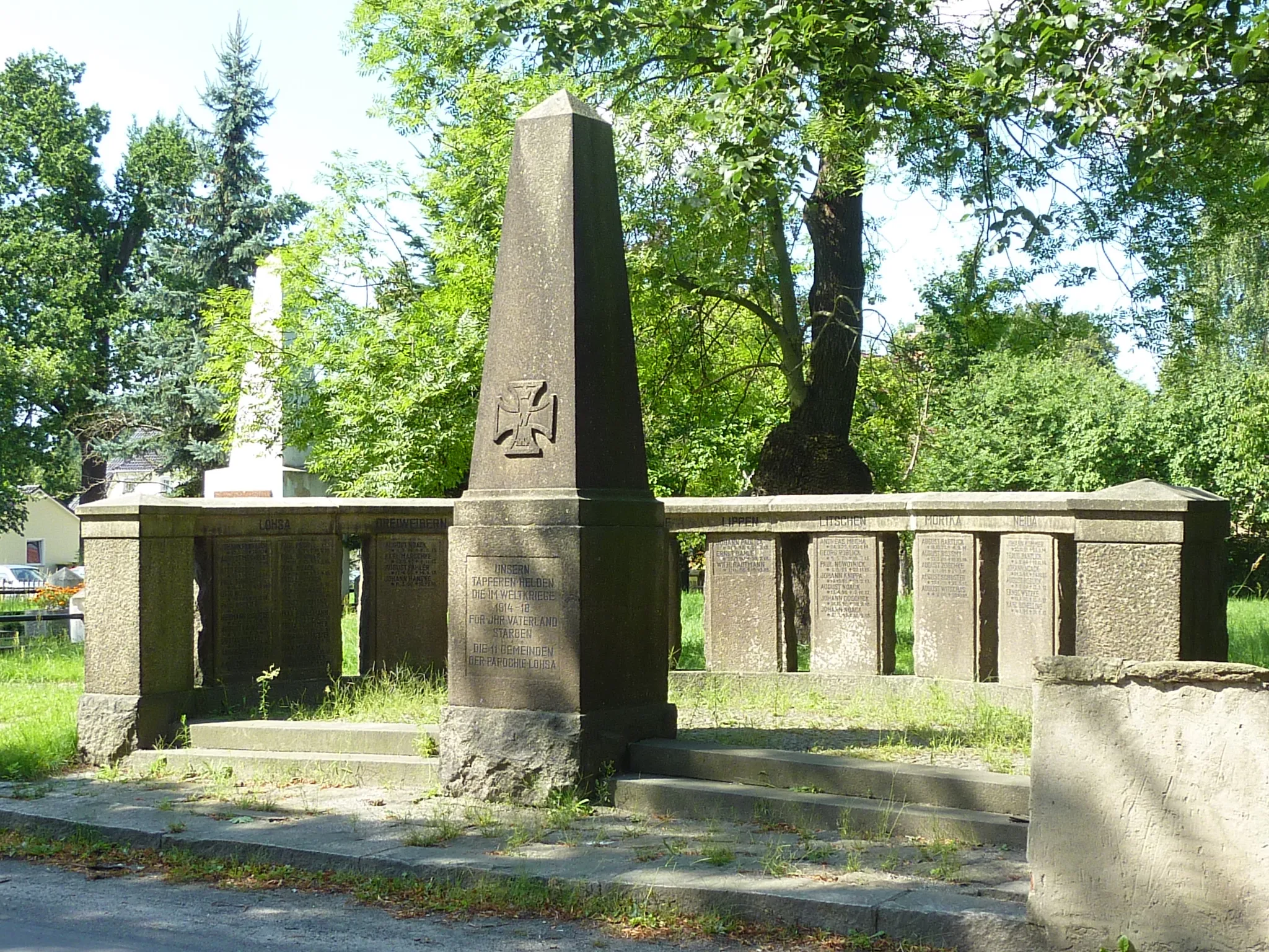 Photo showing: Kriegerdenkmal für die Gefallenen des Ersten Weltkriegs in Lohsa