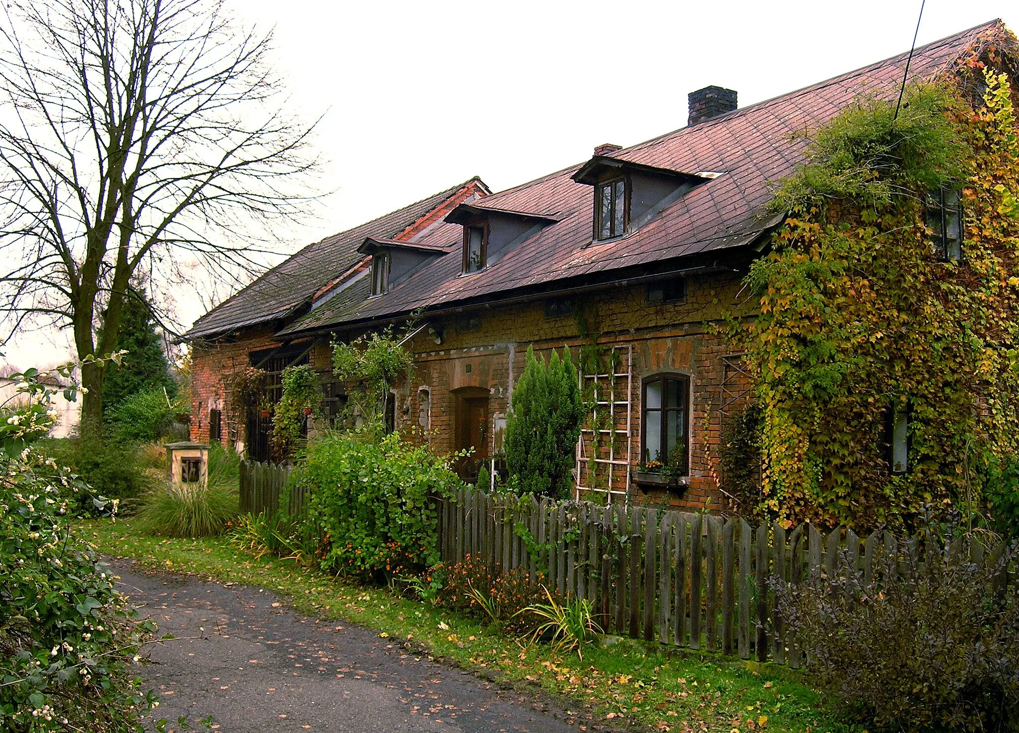 Photo showing: Old house in Stružnice village, Czech Republic