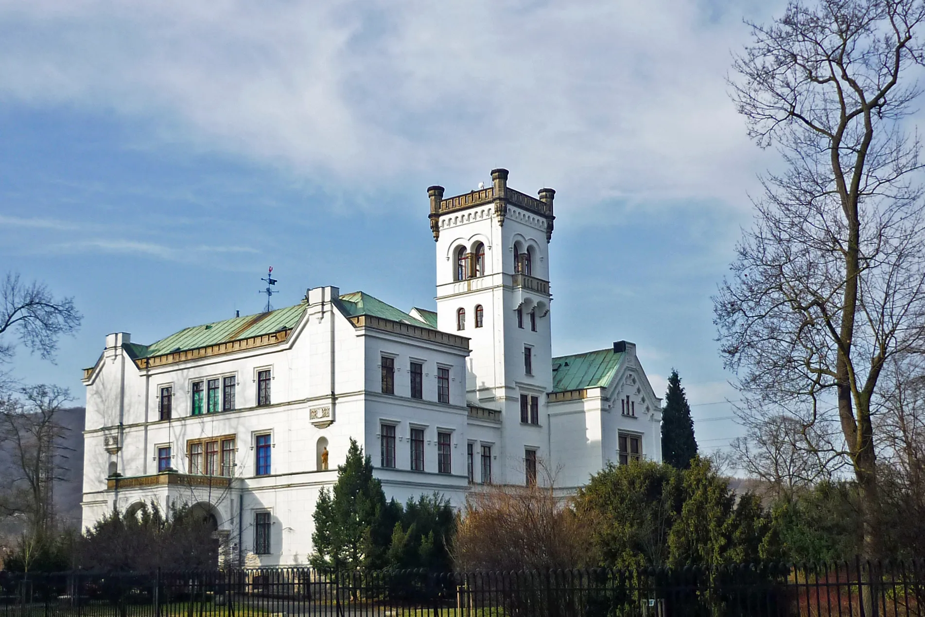 Photo showing: Schloss Türmitz (Trmice), Architekt: Heinrich von Ferstel