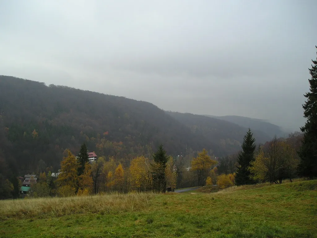 Photo showing: Zadní Telnice ze serpentin mířících do Adolfova.