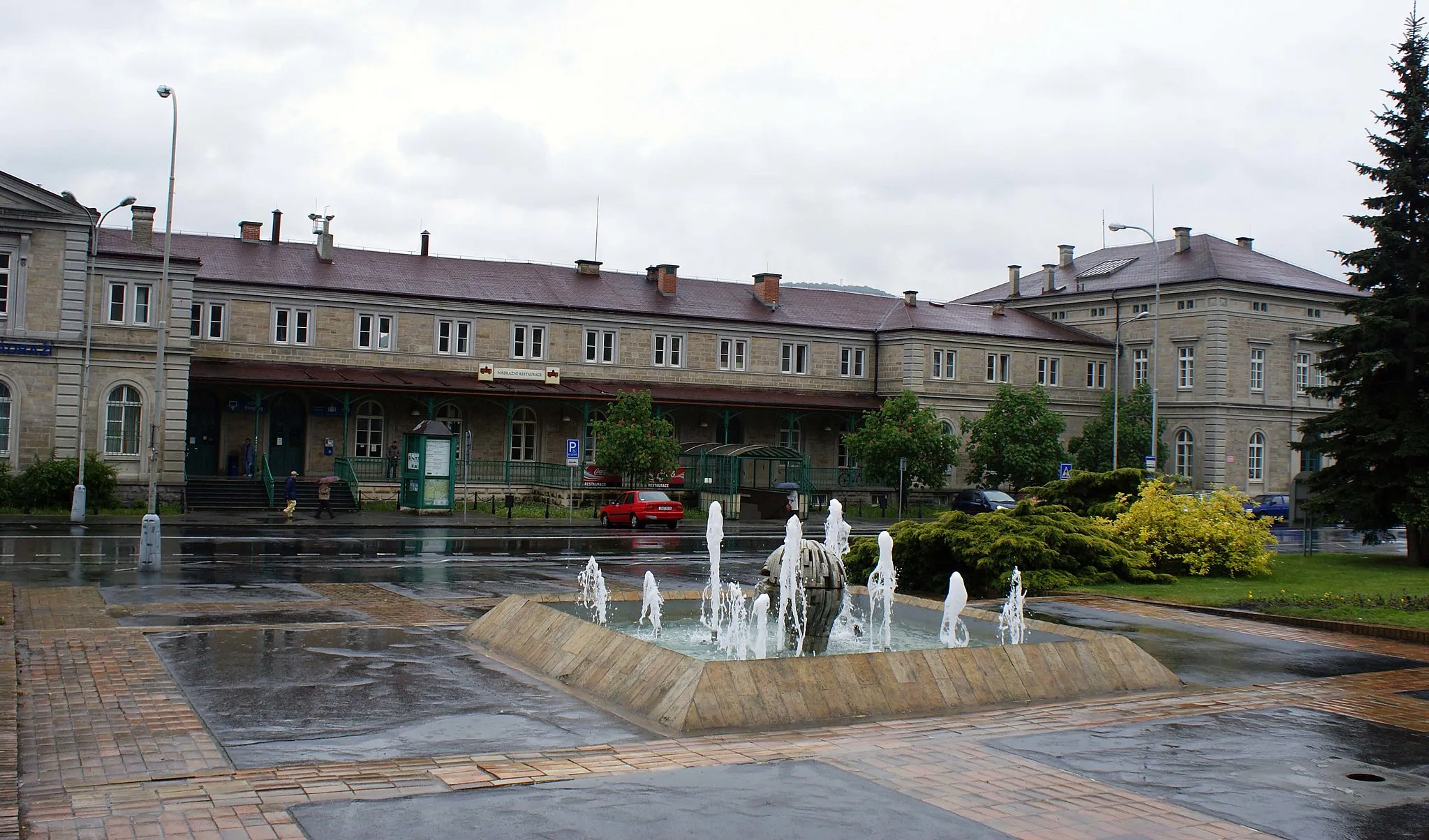 Photo showing: Decin main rail station